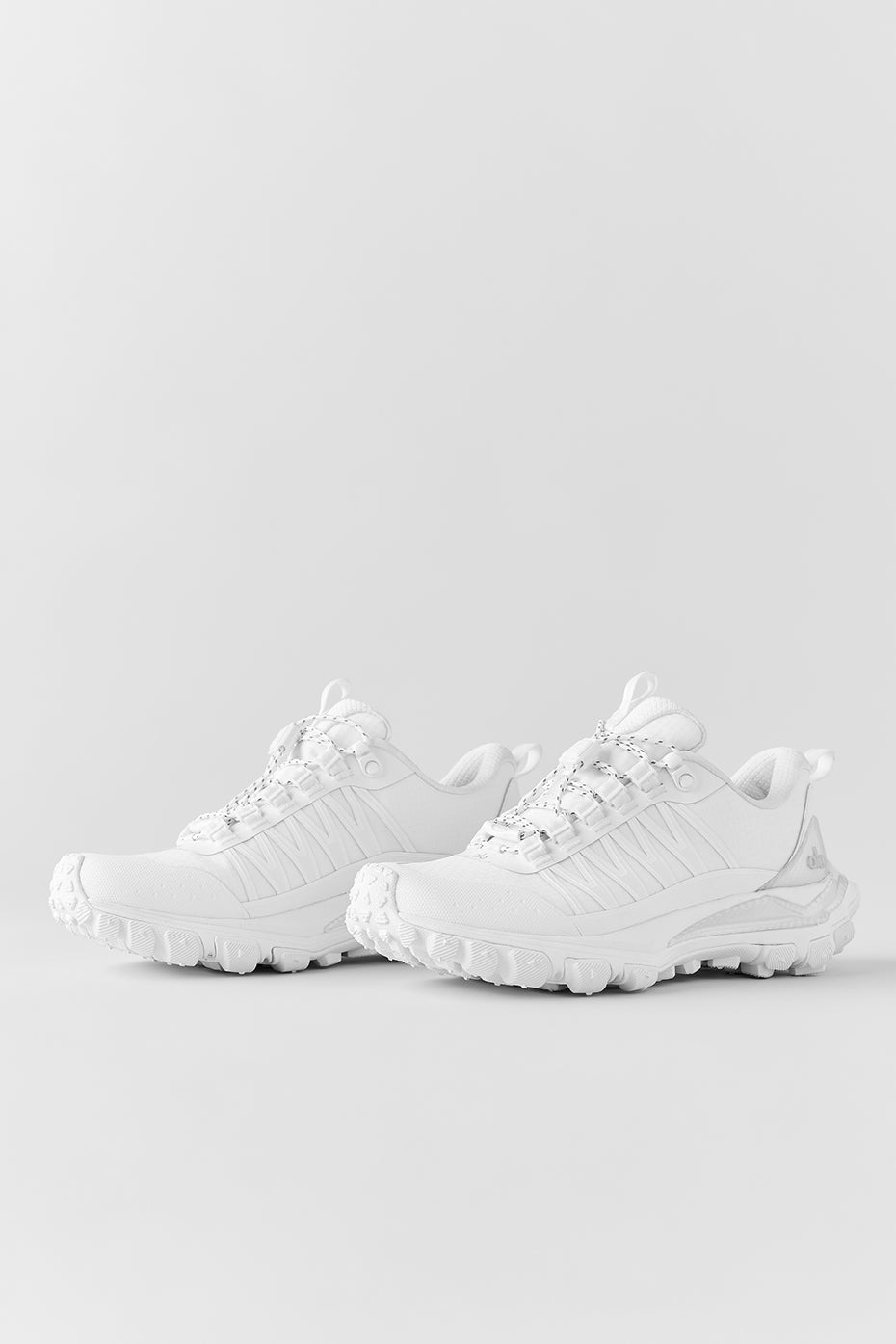 alo ALO Trail - White
