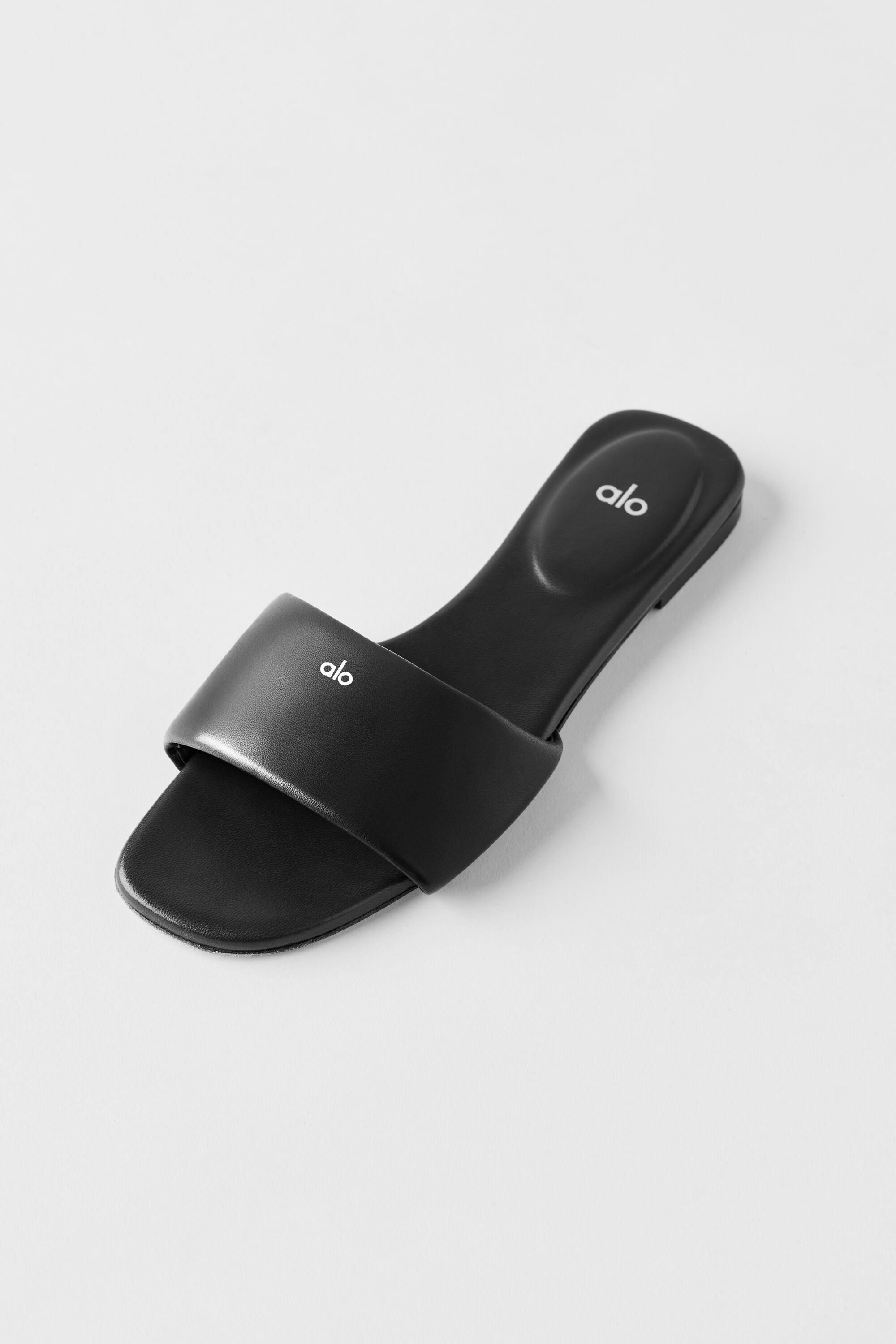 alo ALO Classico Sandal - Black