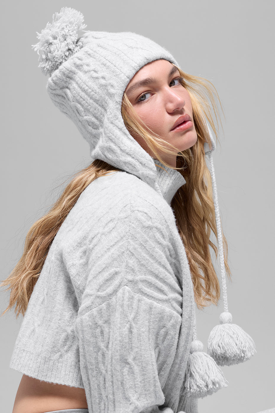 alo Cable Knit Winter Bliss Earflap Beanie - Athletic Heather Grey