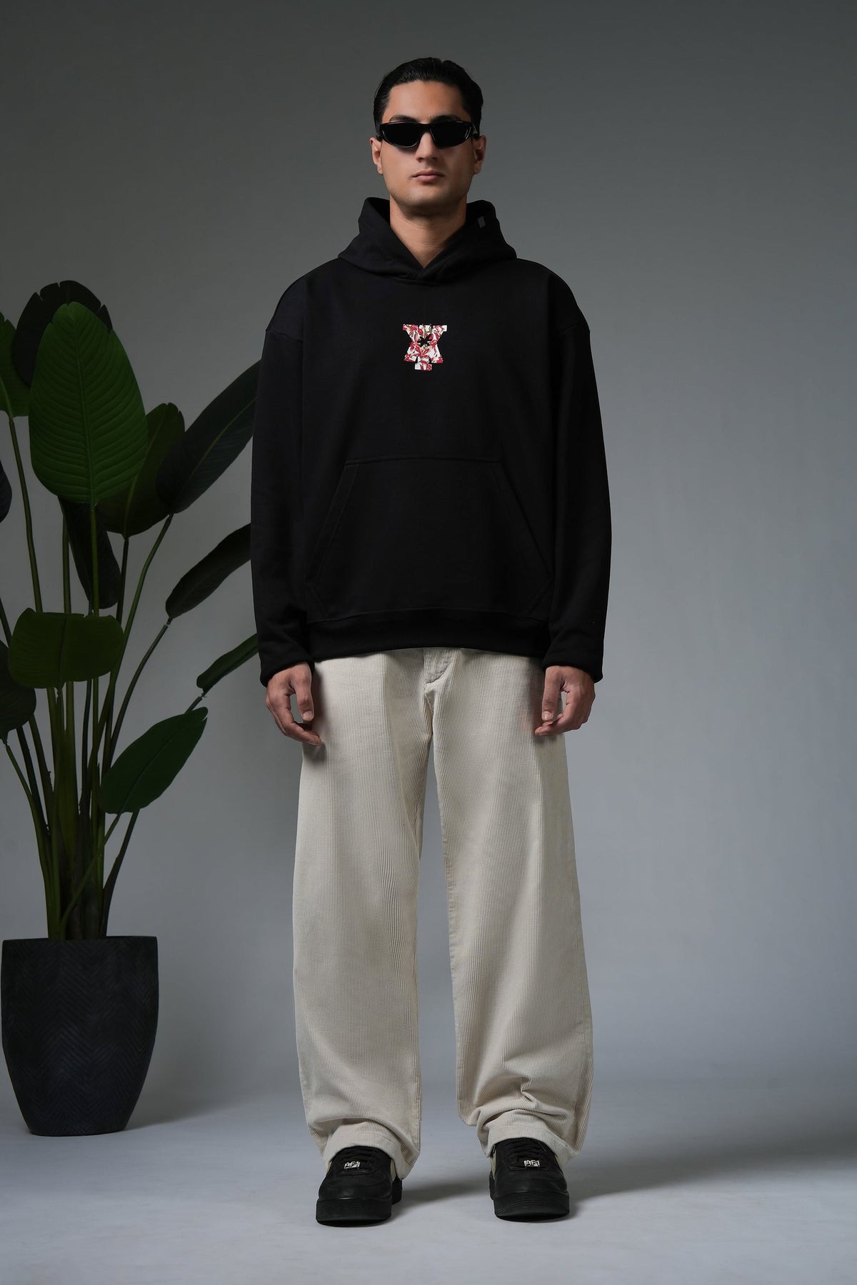 STUDIO HOURS - HOODIE