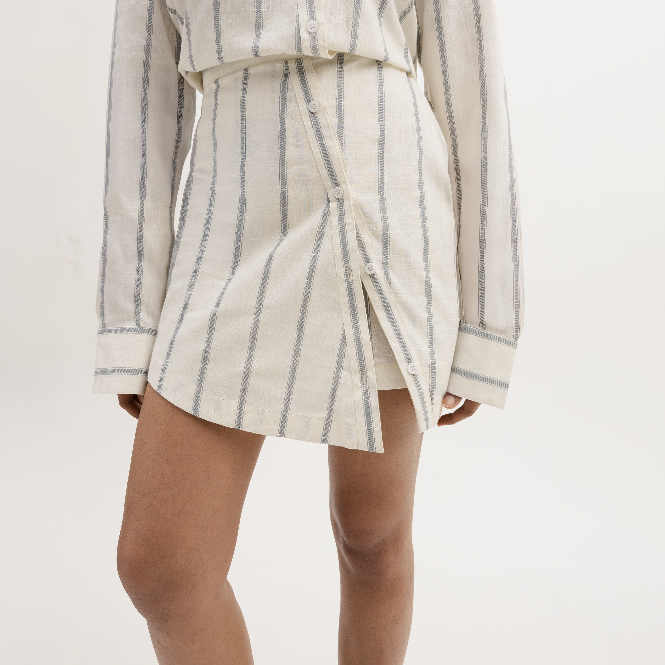 BUTTON DOWN SKORT