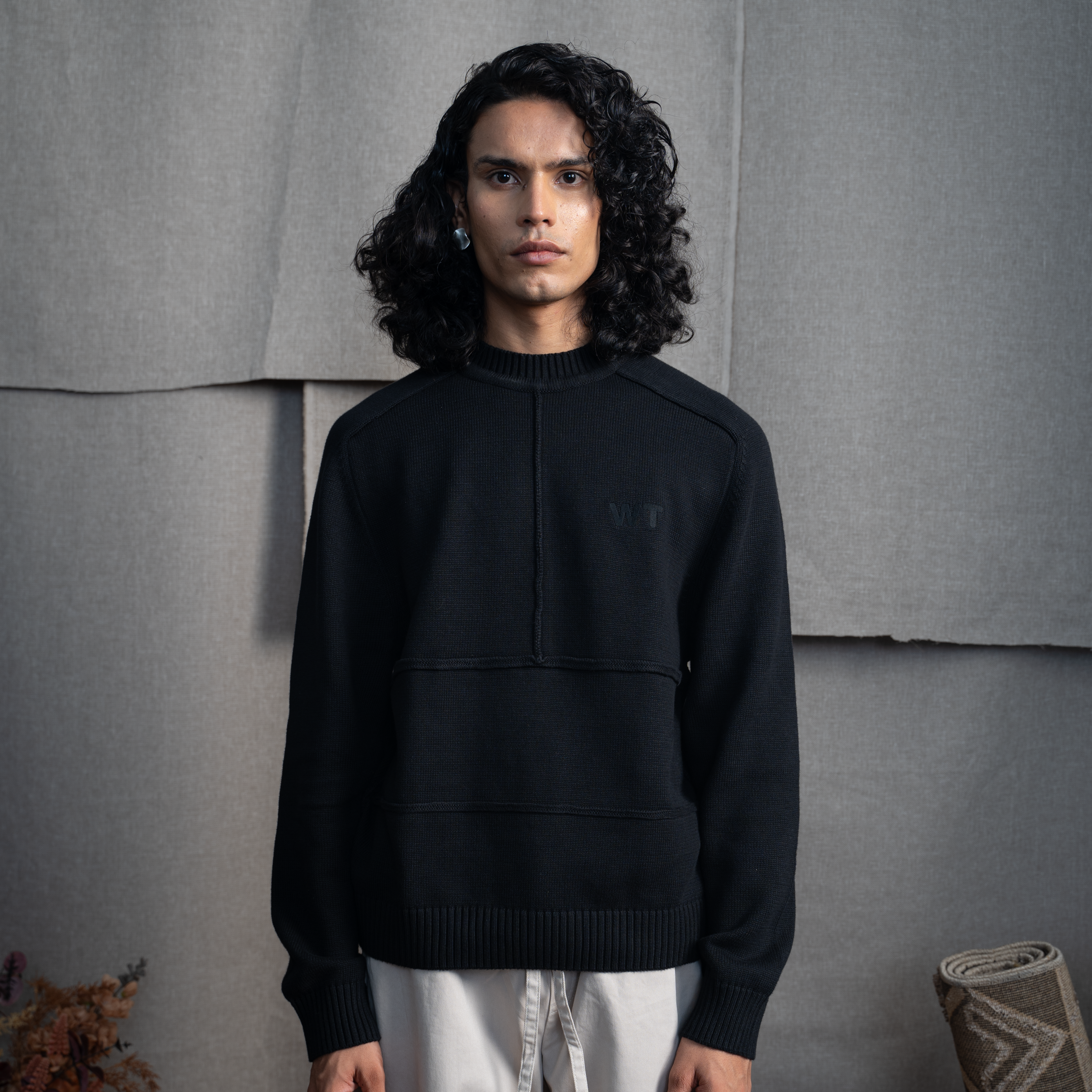KNITTED CREW NECK JUMPER