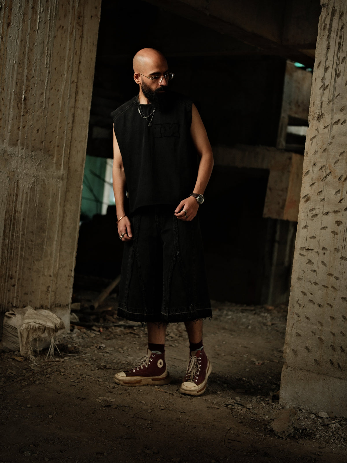 Void Stitched - Jorts (Black)