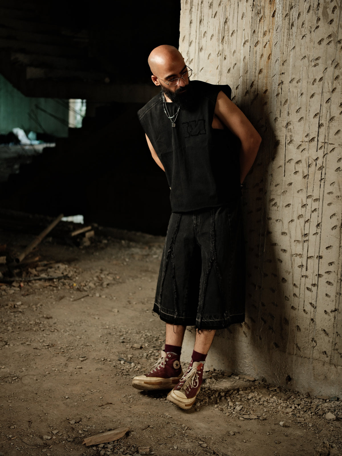 Void Stitched - Jorts (Black)