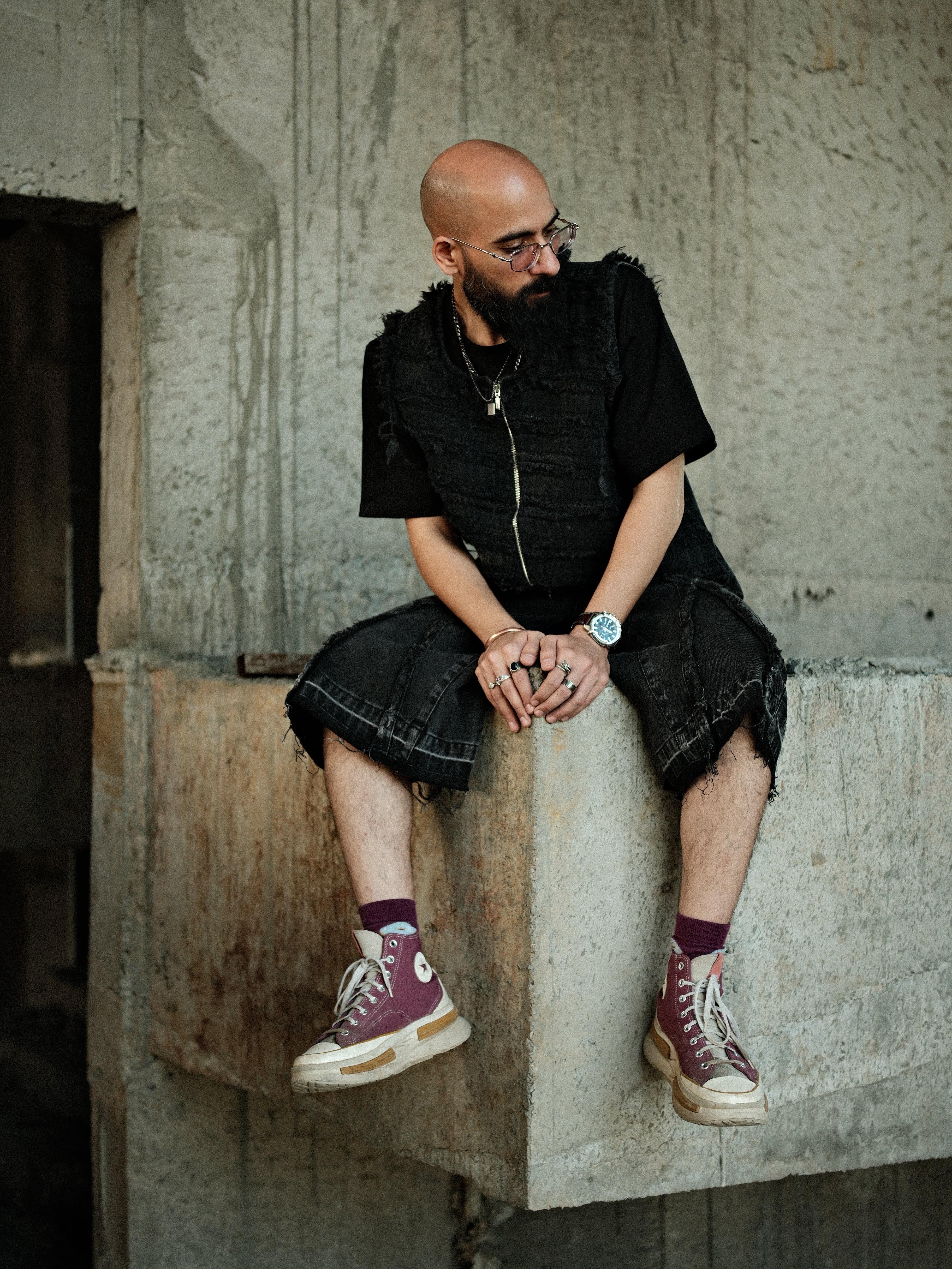 Void Stitched - Jorts (Black)