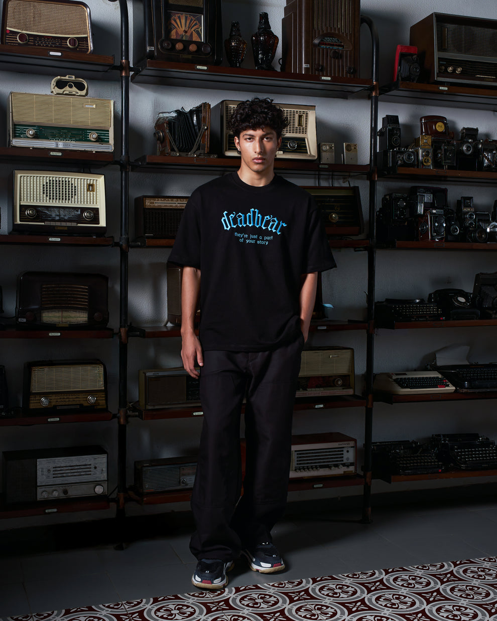 Phases Tee Black