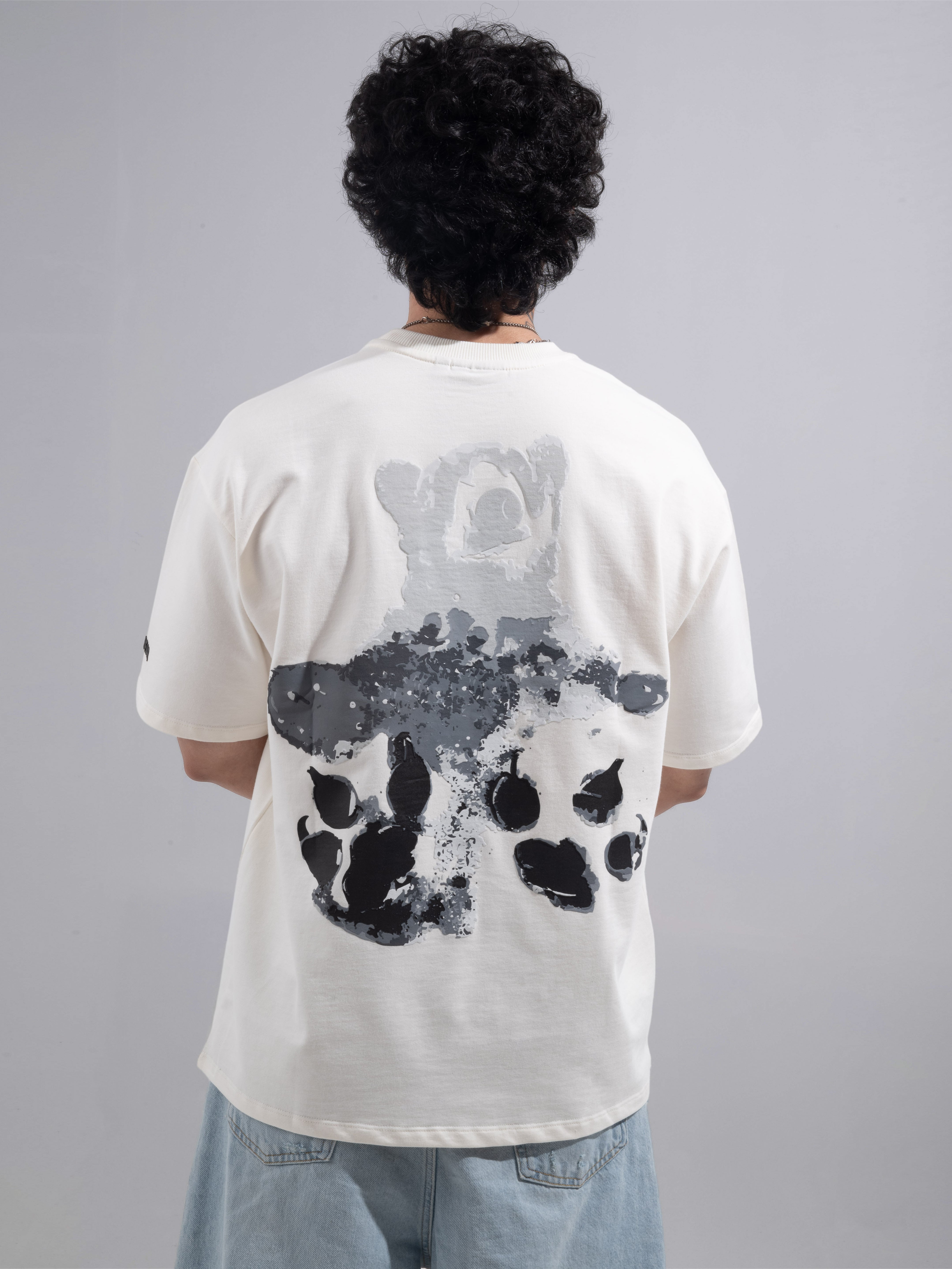 The Shadow Tee Cream White