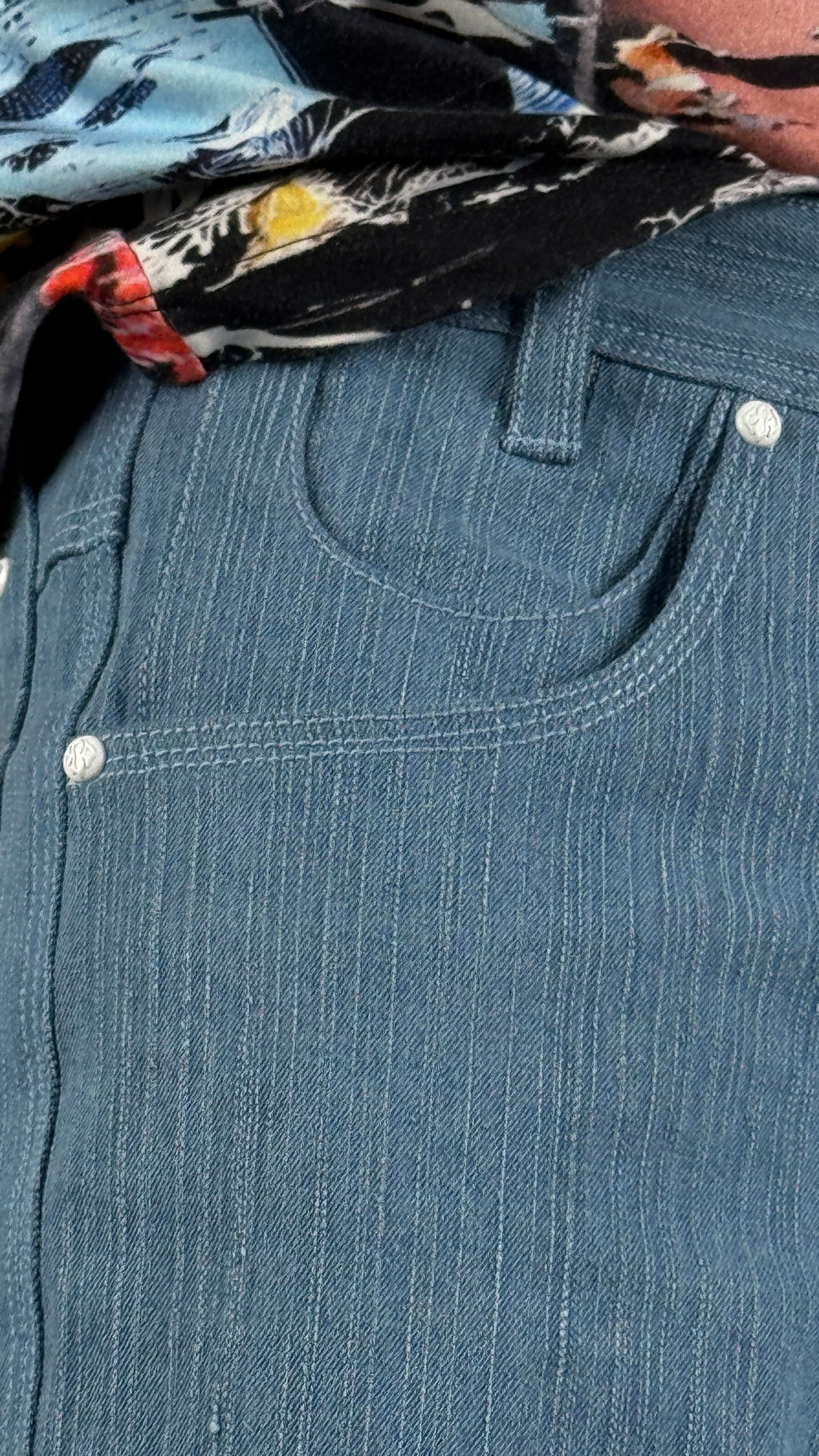 Raw Mid sky jeans masti flared pharrel - RTW