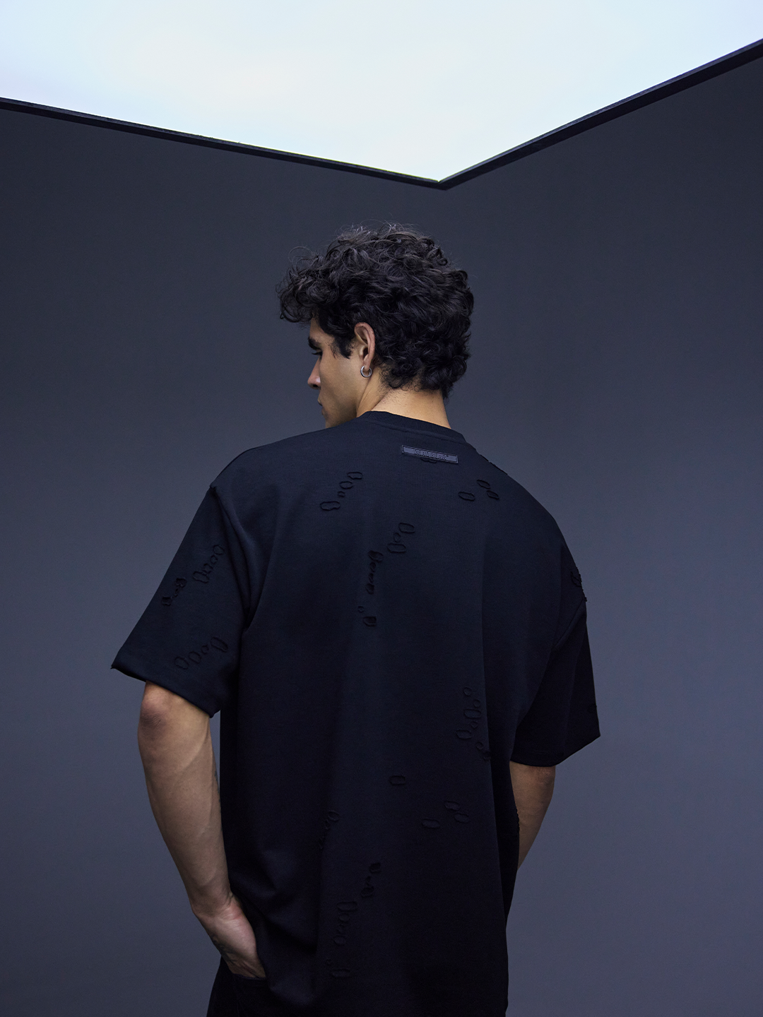 Distressed Black Tee 3.0