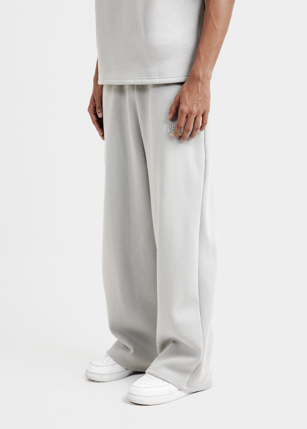 genesis wide leg sweatpants