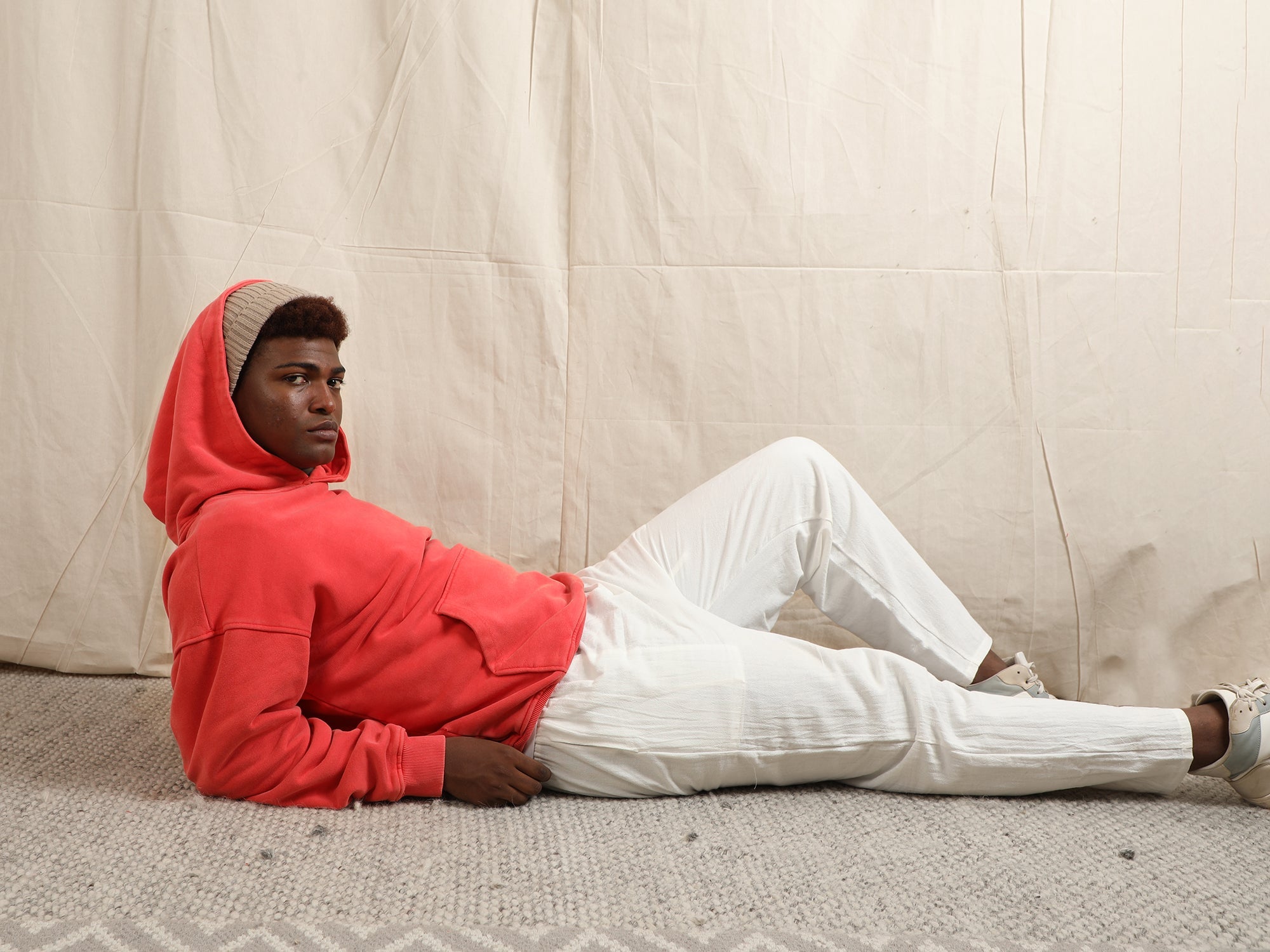 OVERDYED HEAVY WEIGHT HOODIE (BRIGHT SCARLET)