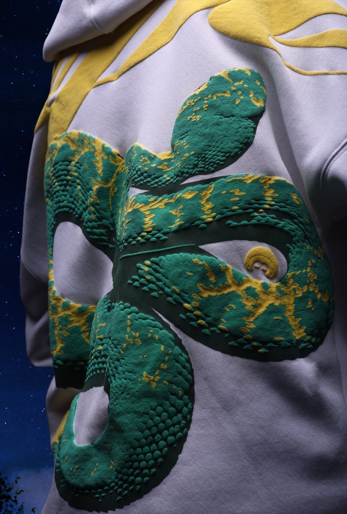 WHITE SHADOW VIPER HOODIE