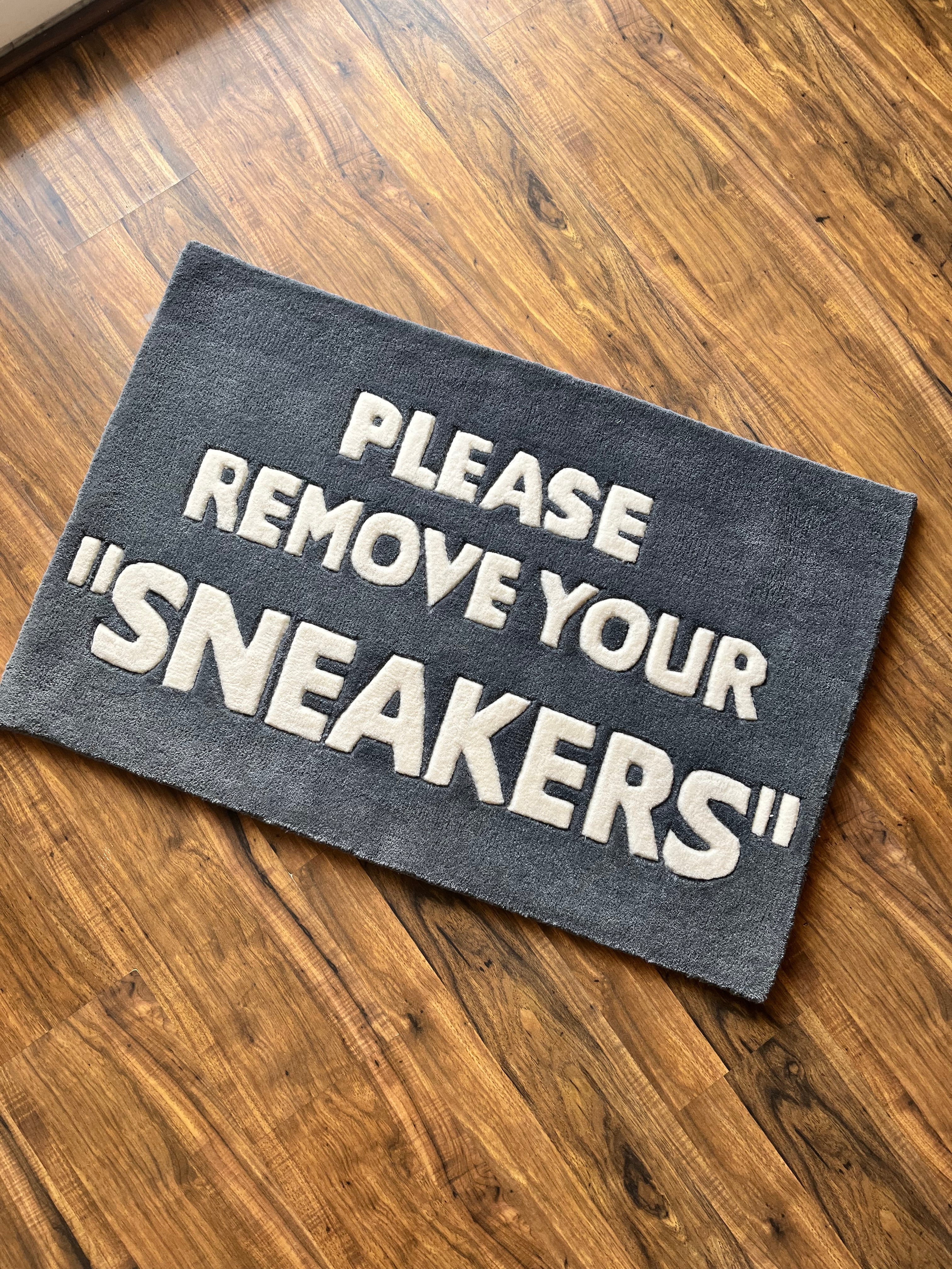Remove your Sneakers Custom Rug