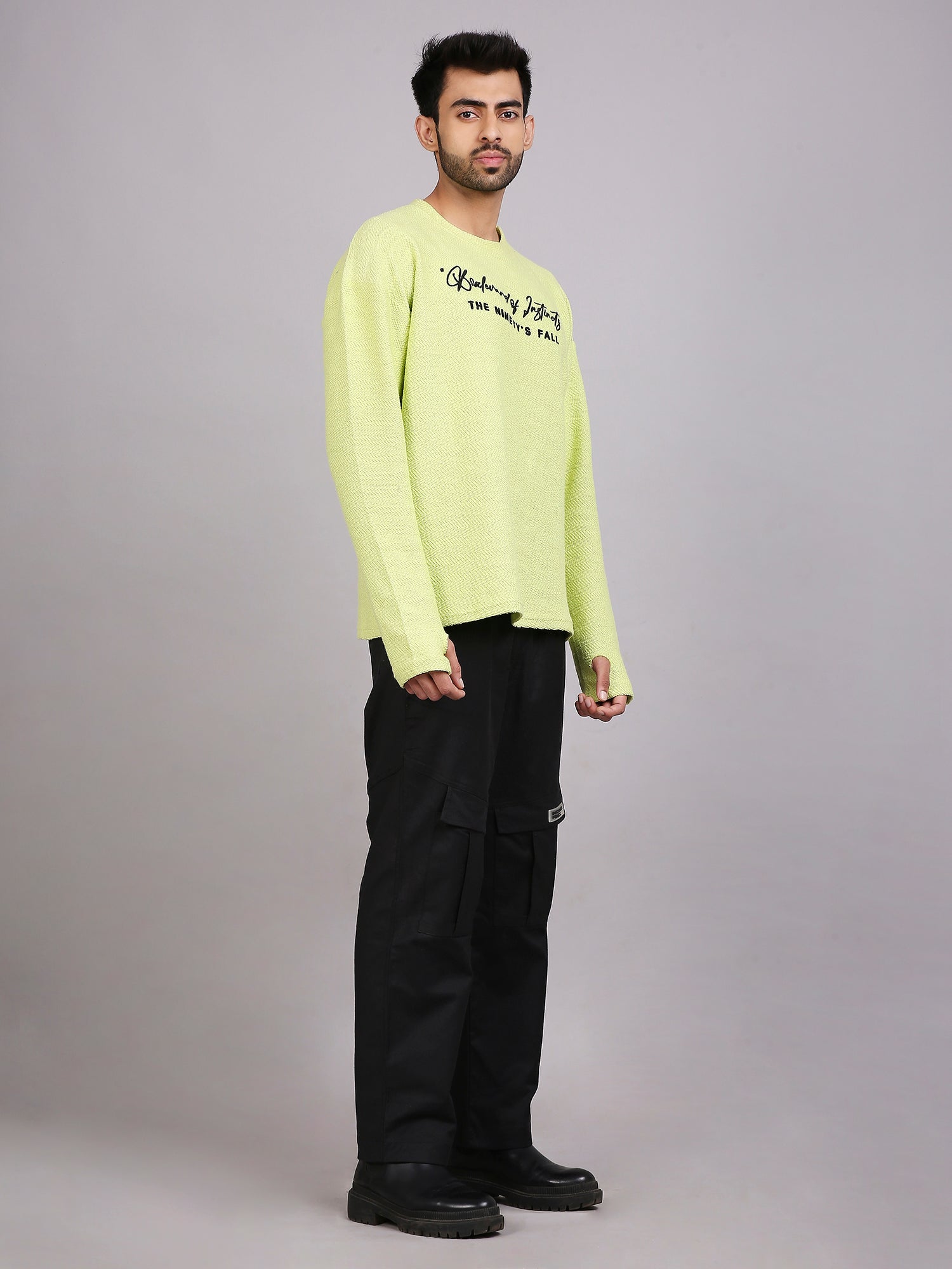 Oversized Cargo pants (Black)
