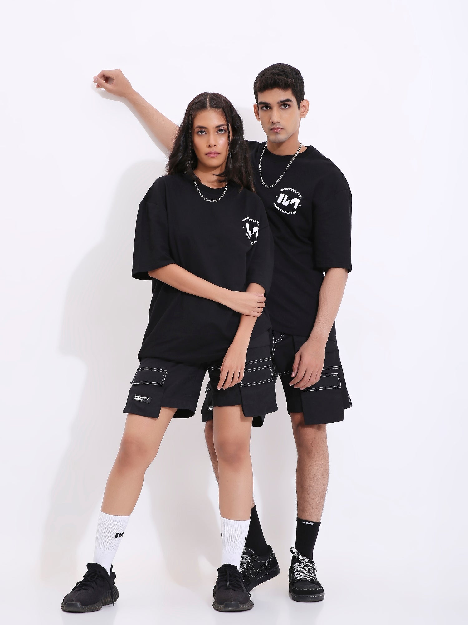 Institute Of Instincts - Oversized T-shirt (Black)