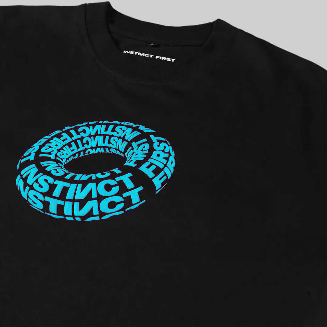Black and Blue Invision Oversized T-Shirt (Black and Blue)