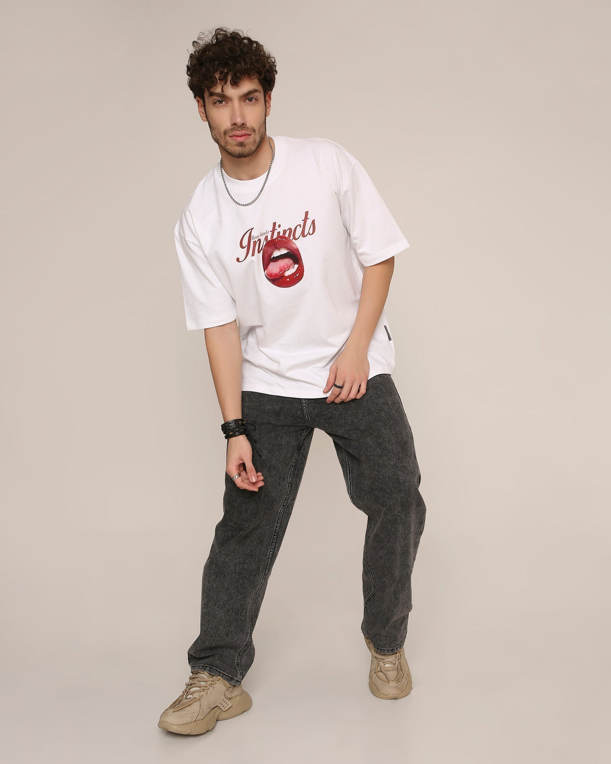 Temptation - Oversized T-Shirt (white)