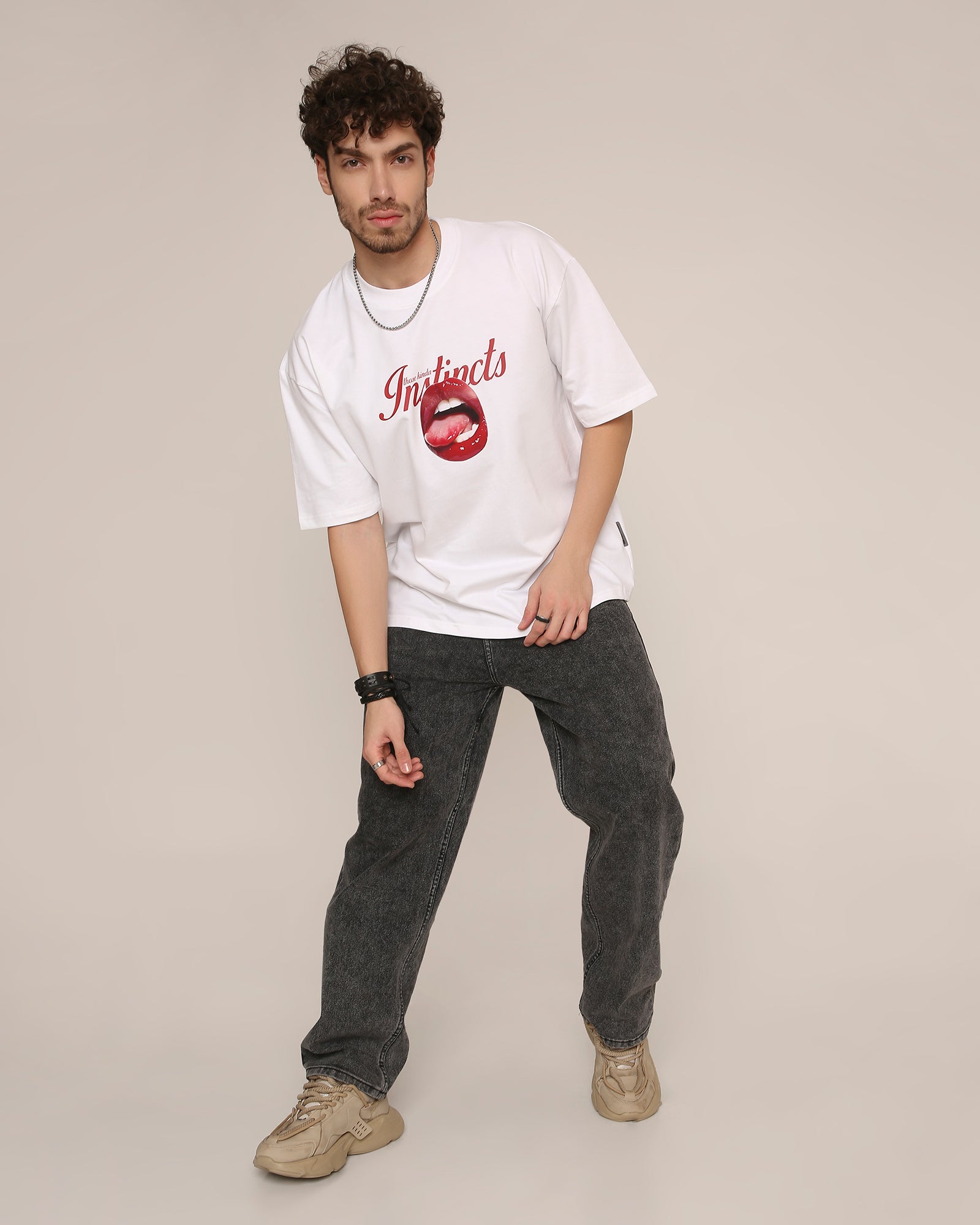 Temptation - Oversized T-Shirt (white)