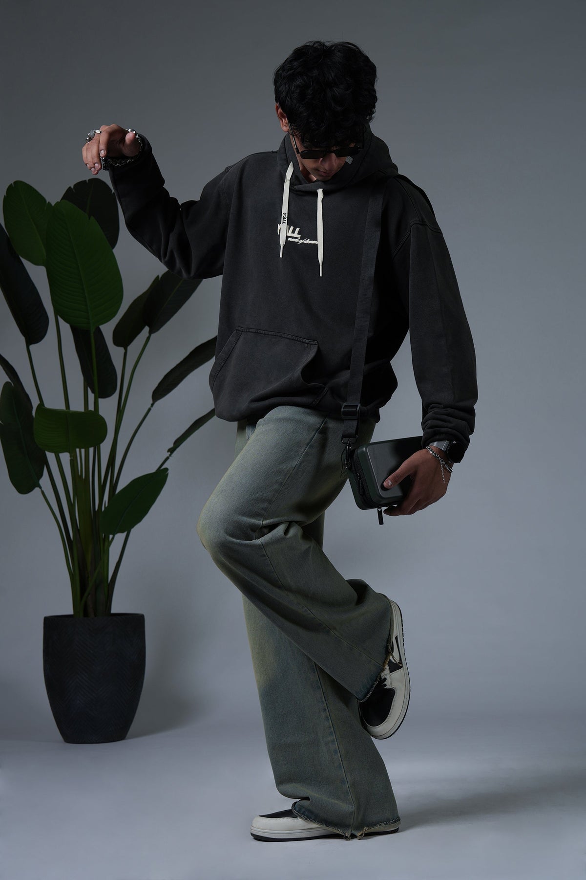 MEMBERS ONLY CLUB 2026 - HOODIE ACID WASH