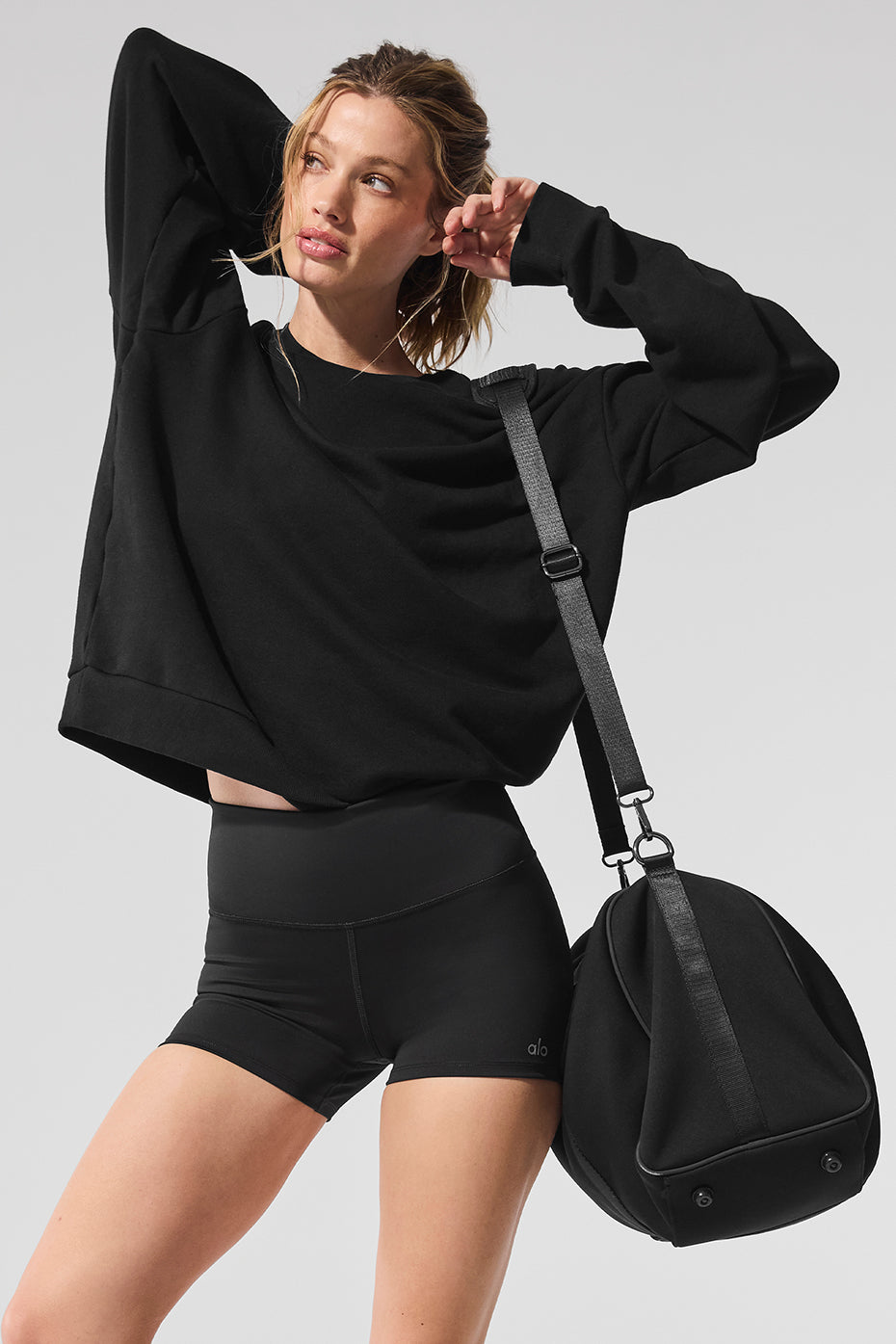alo Chill Crew Neck Pullover - Black