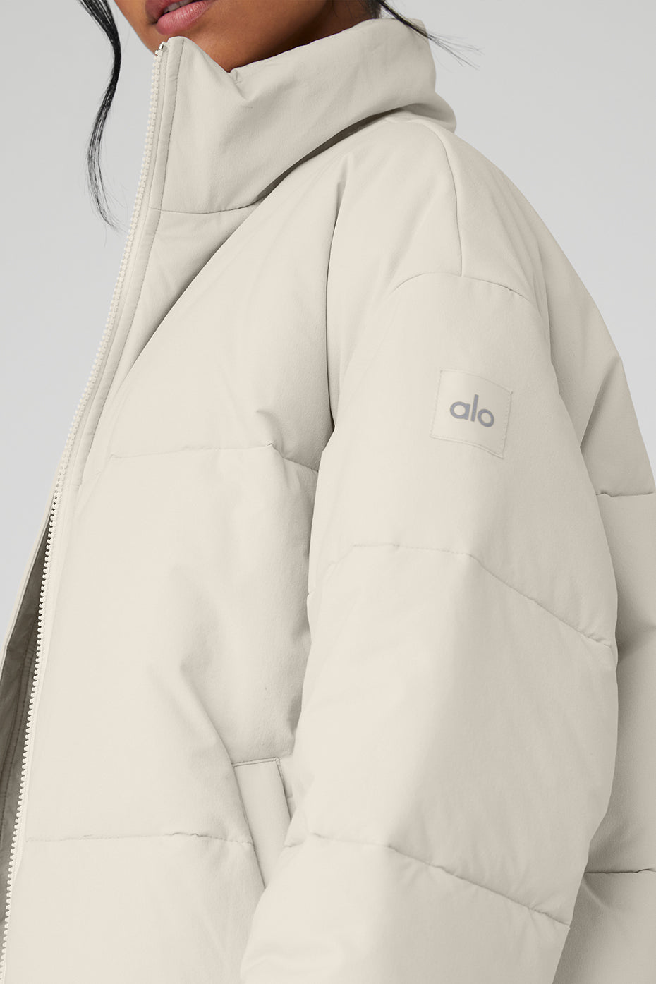 alo Stretch Woven Street Puffer - Bone