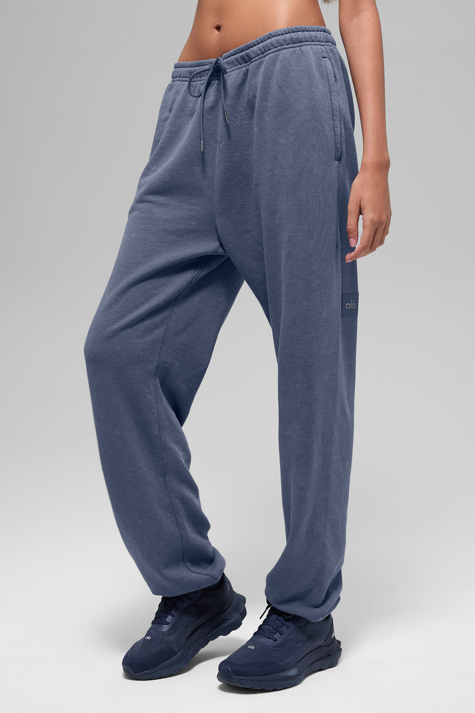alo Chill Vintage Wash Sweatpant - Bluestone Wash