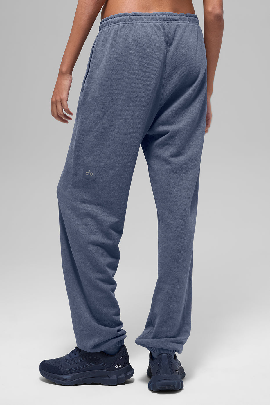 alo Chill Vintage Wash Sweatpant - Bluestone Wash