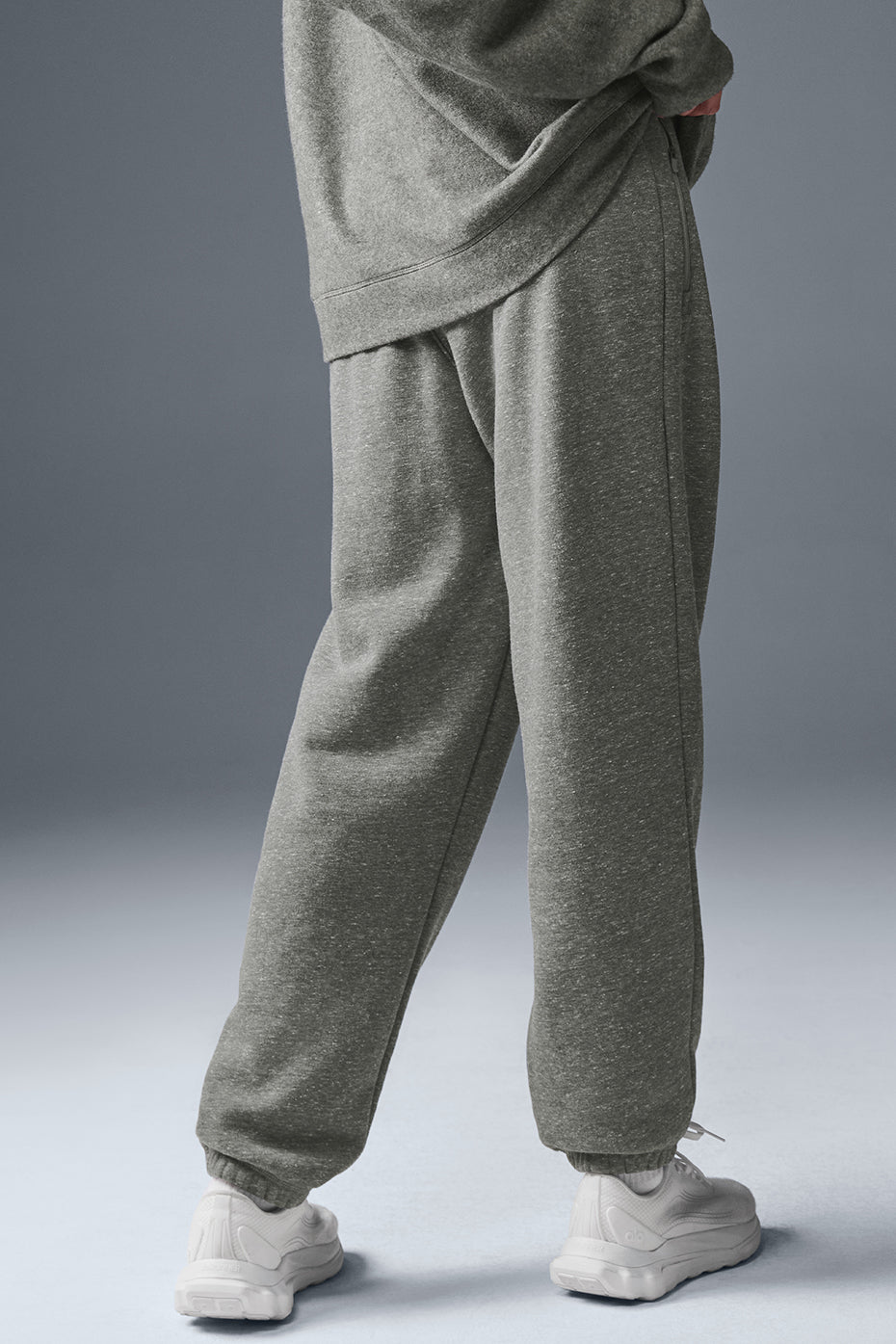 alo Triumph Restore Sweatpant - Grey Triblend