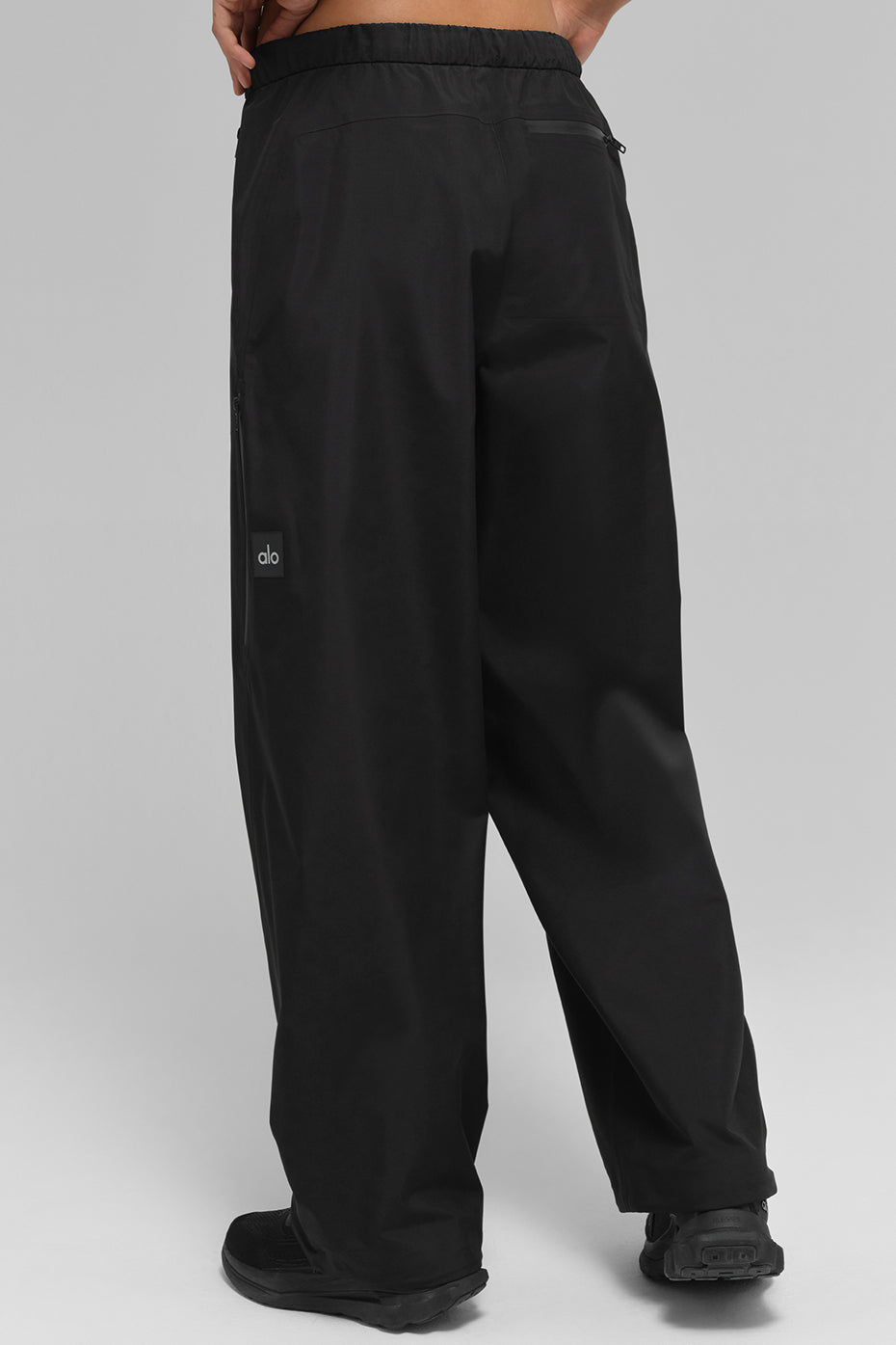 alo Alpha Shell Pant - Black