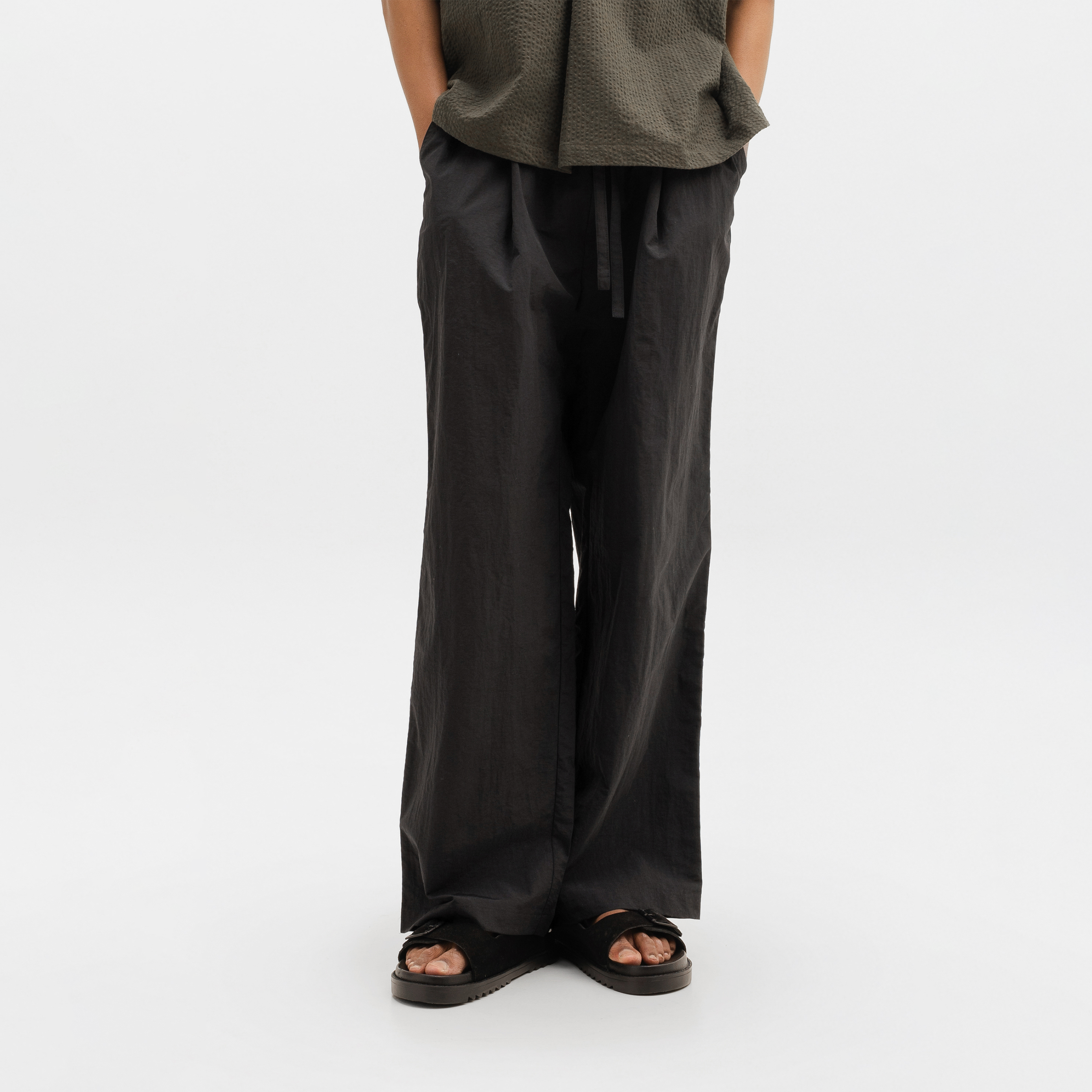 WIDE LEG NYLON PANTS - BLACK