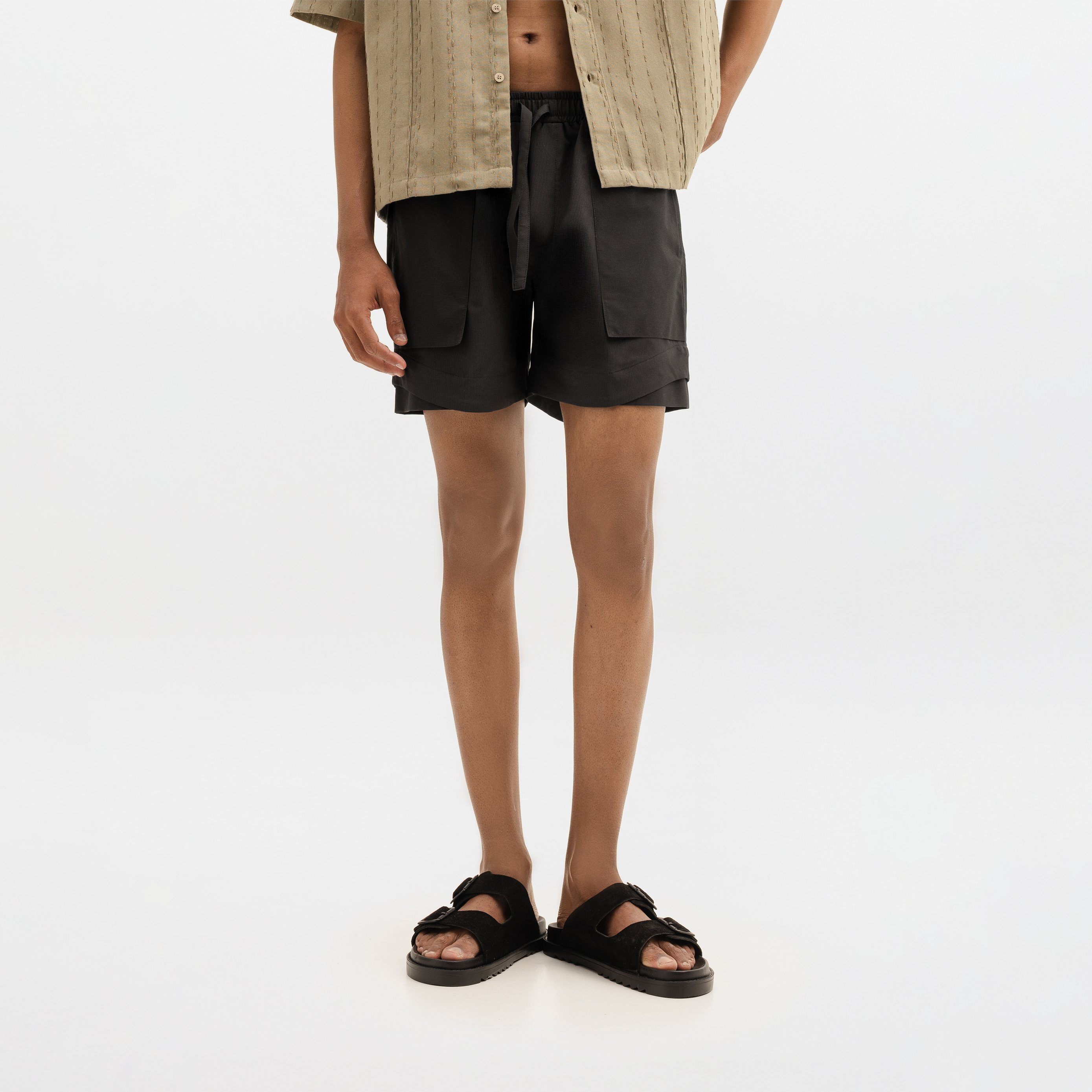 NYLON SHORTS- BLACK