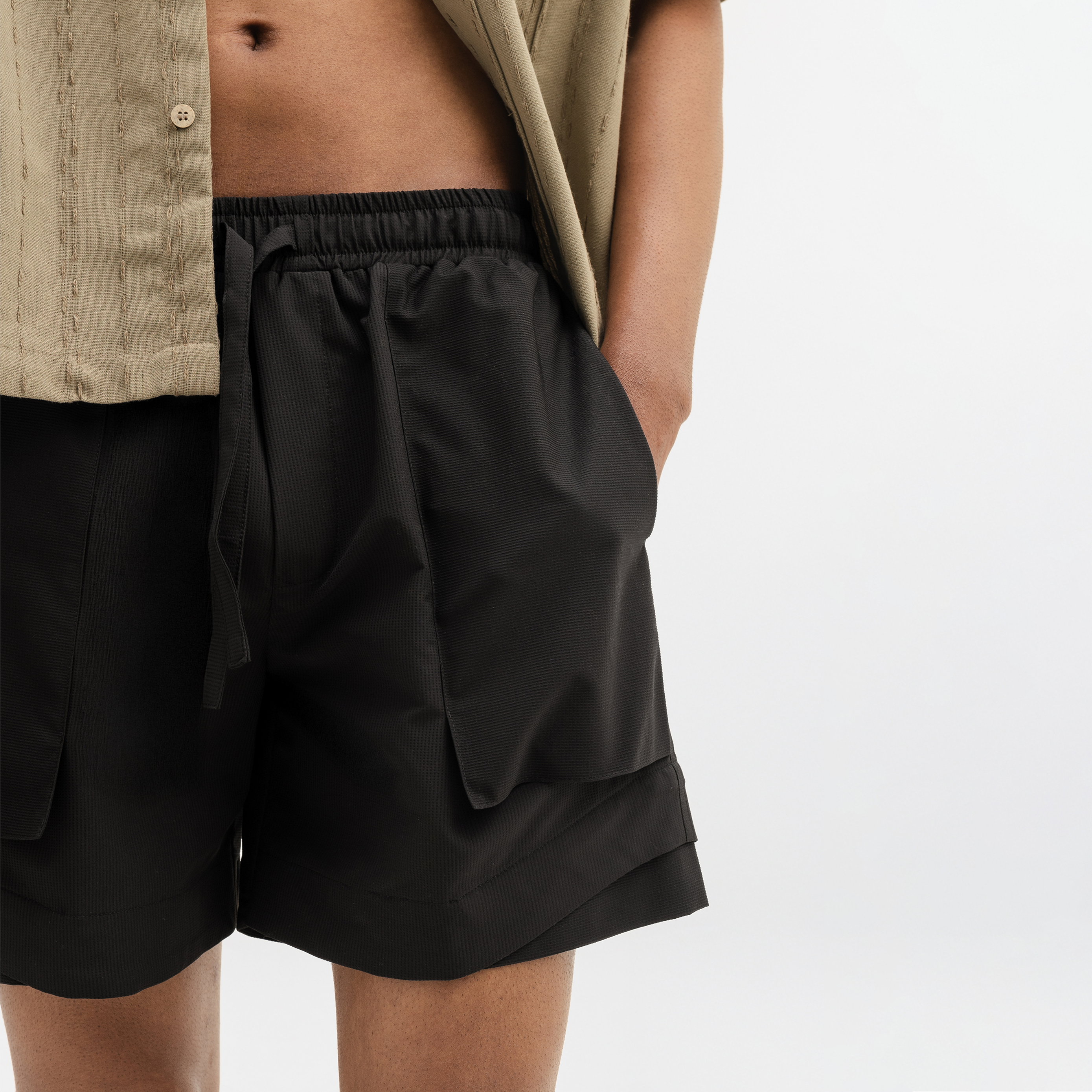 NYLON SHORTS- BLACK