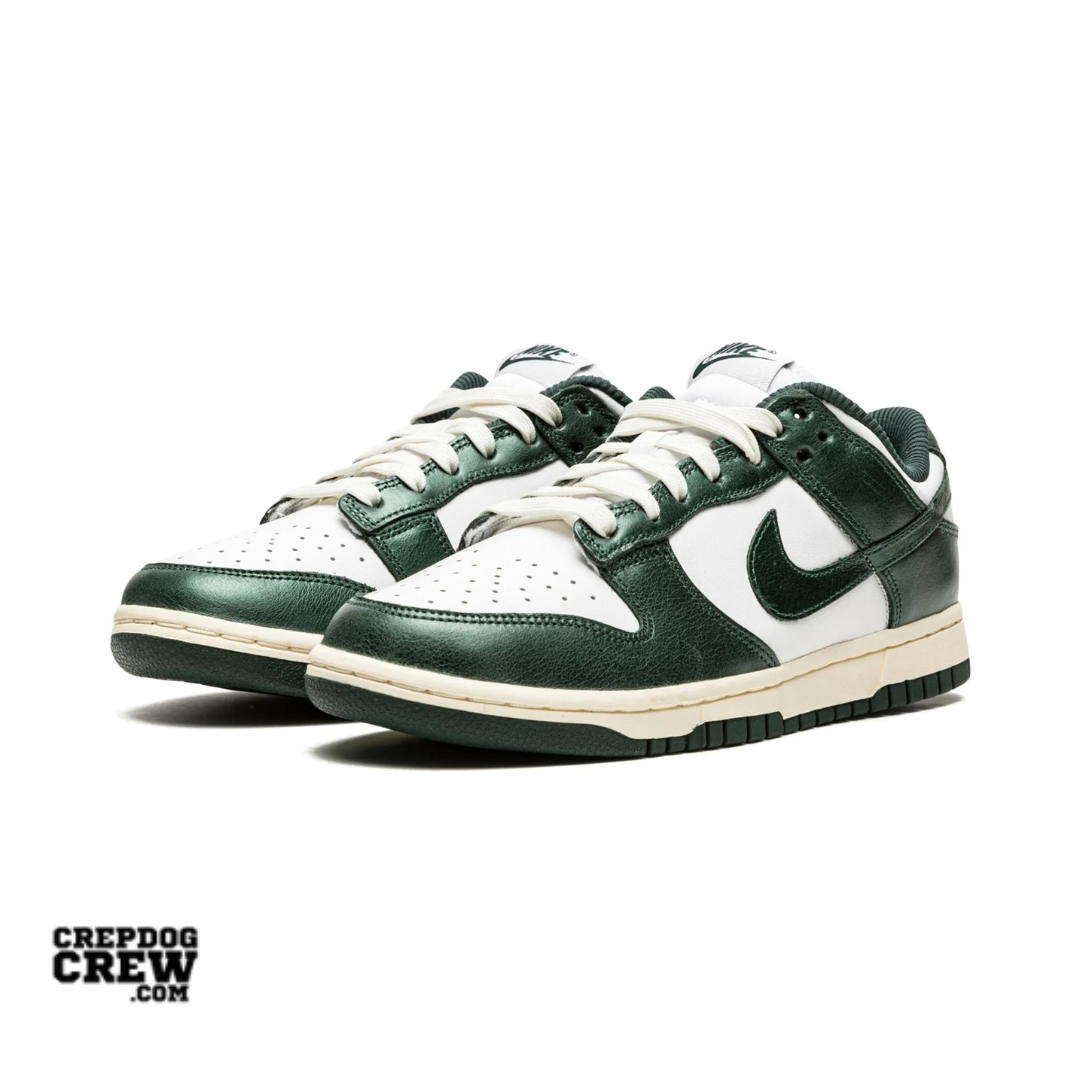 Nike Dunk Low Vintage Green (W)