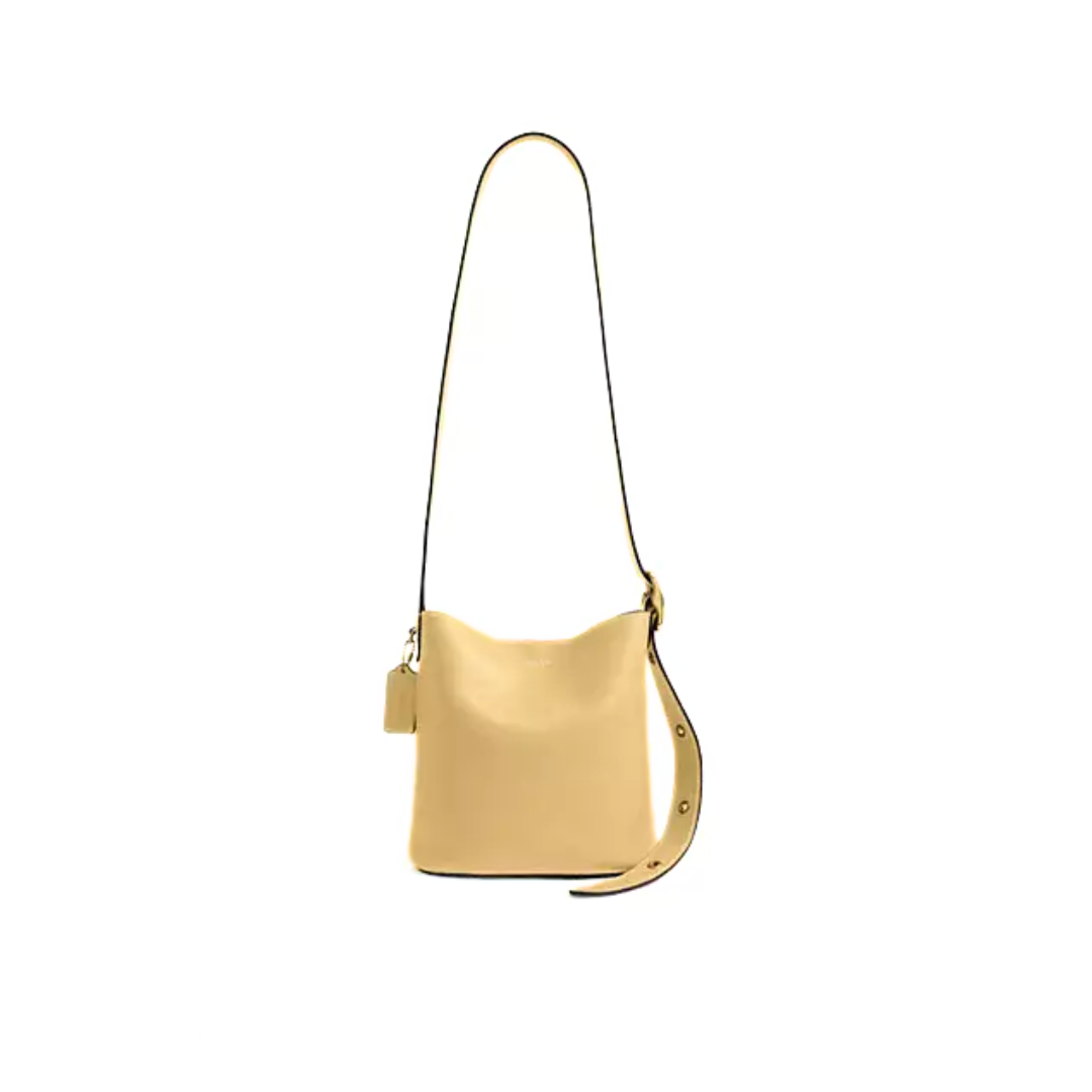 Coach Bleecker Bucket Bag 21 smooth leather Brass Vanilla