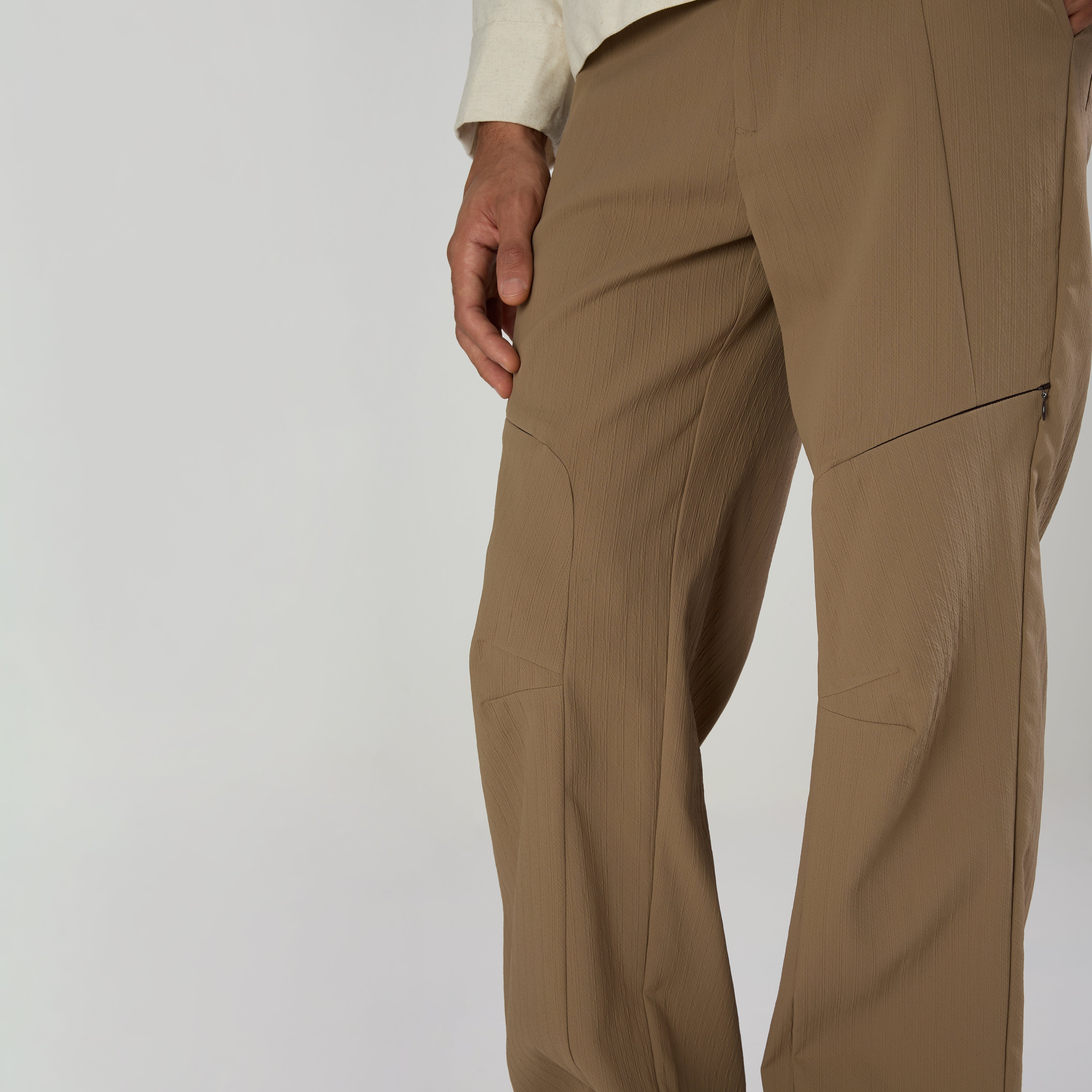 TECHNICAL PANTS - BROWN