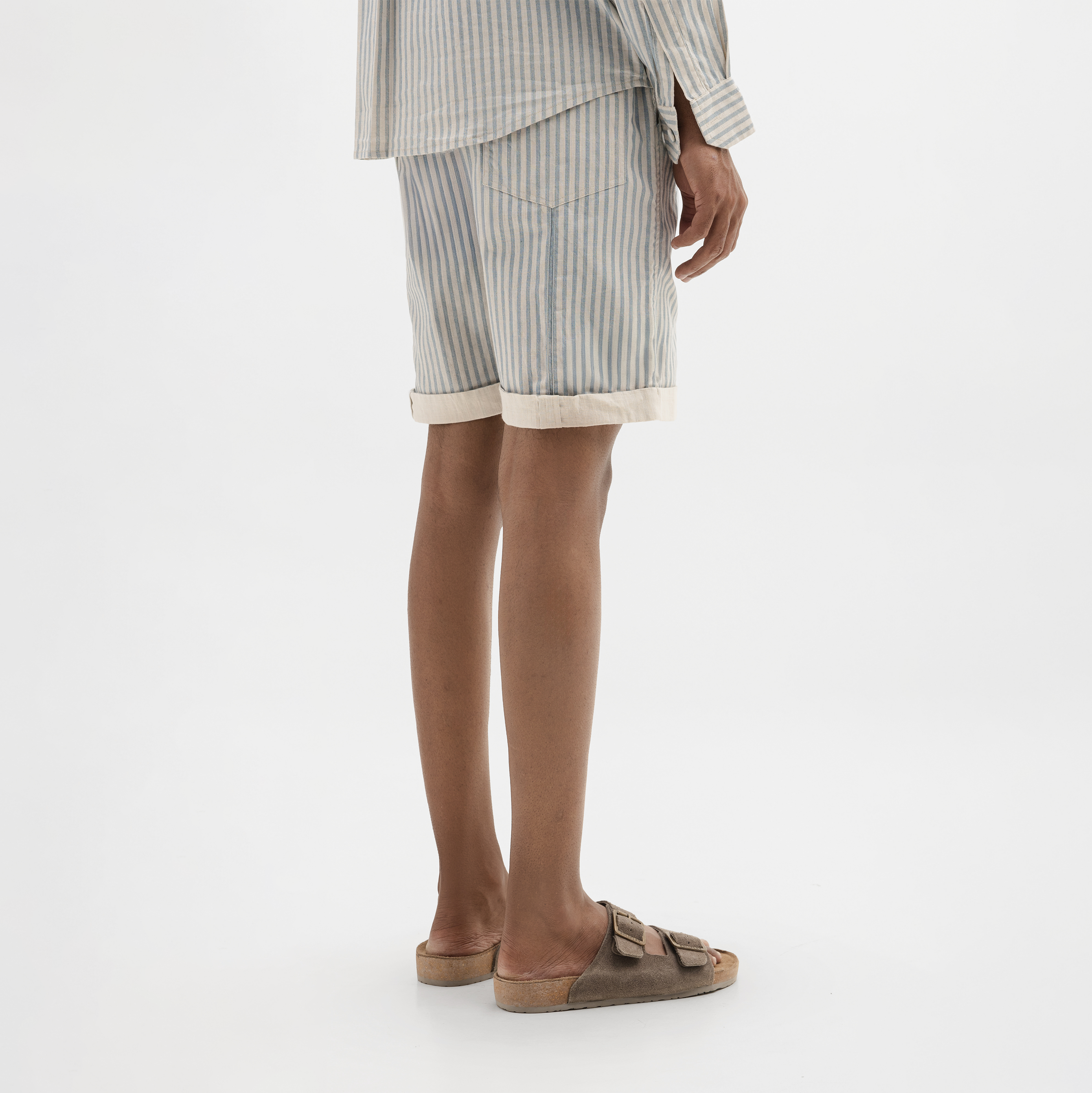 ROLLED-UP HEM SHORTS