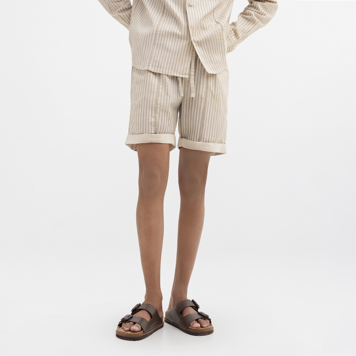 ROLLED-UP HEM SHORTS- DESERT