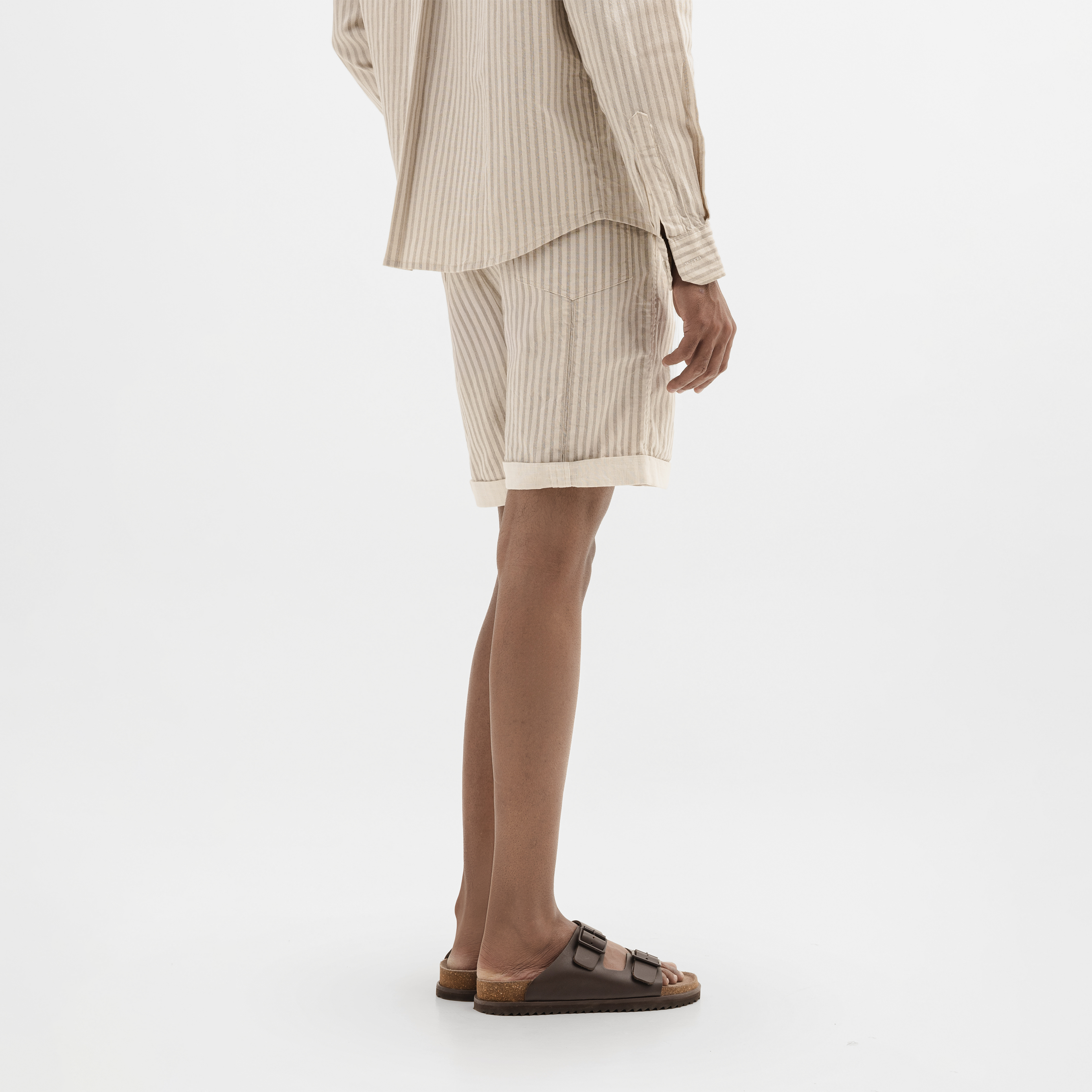 ROLLED-UP HEM SHORTS