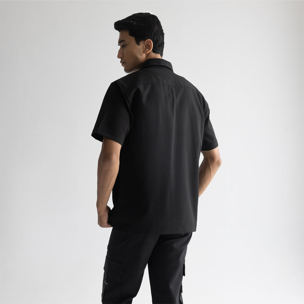 CRINKLE SHIRT- JET BLACK