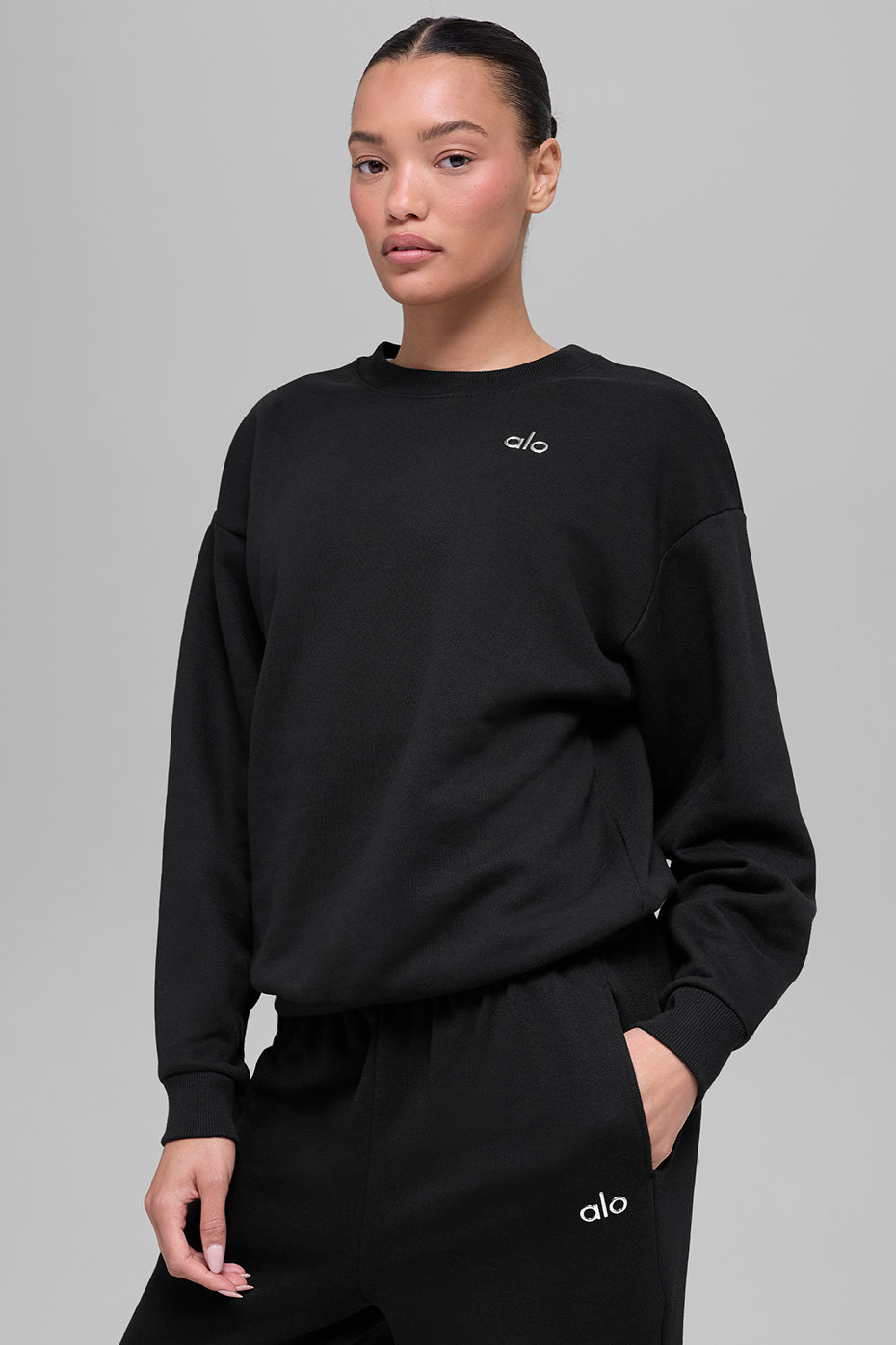 alo Accolade Crew Neck Pullover - Black