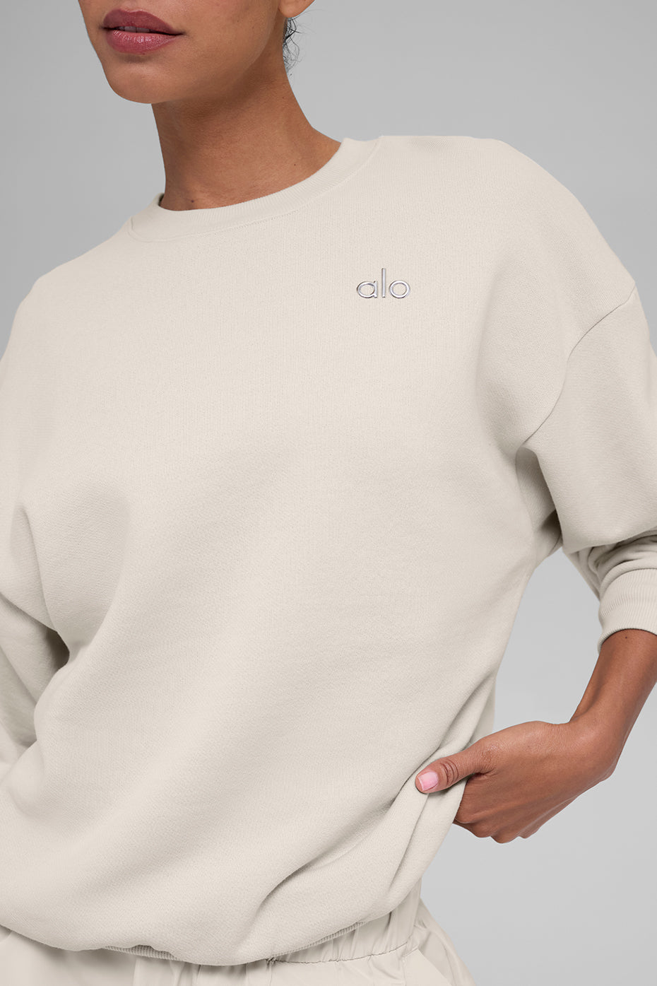 alo Accolade Crew Neck Pullover - Bone