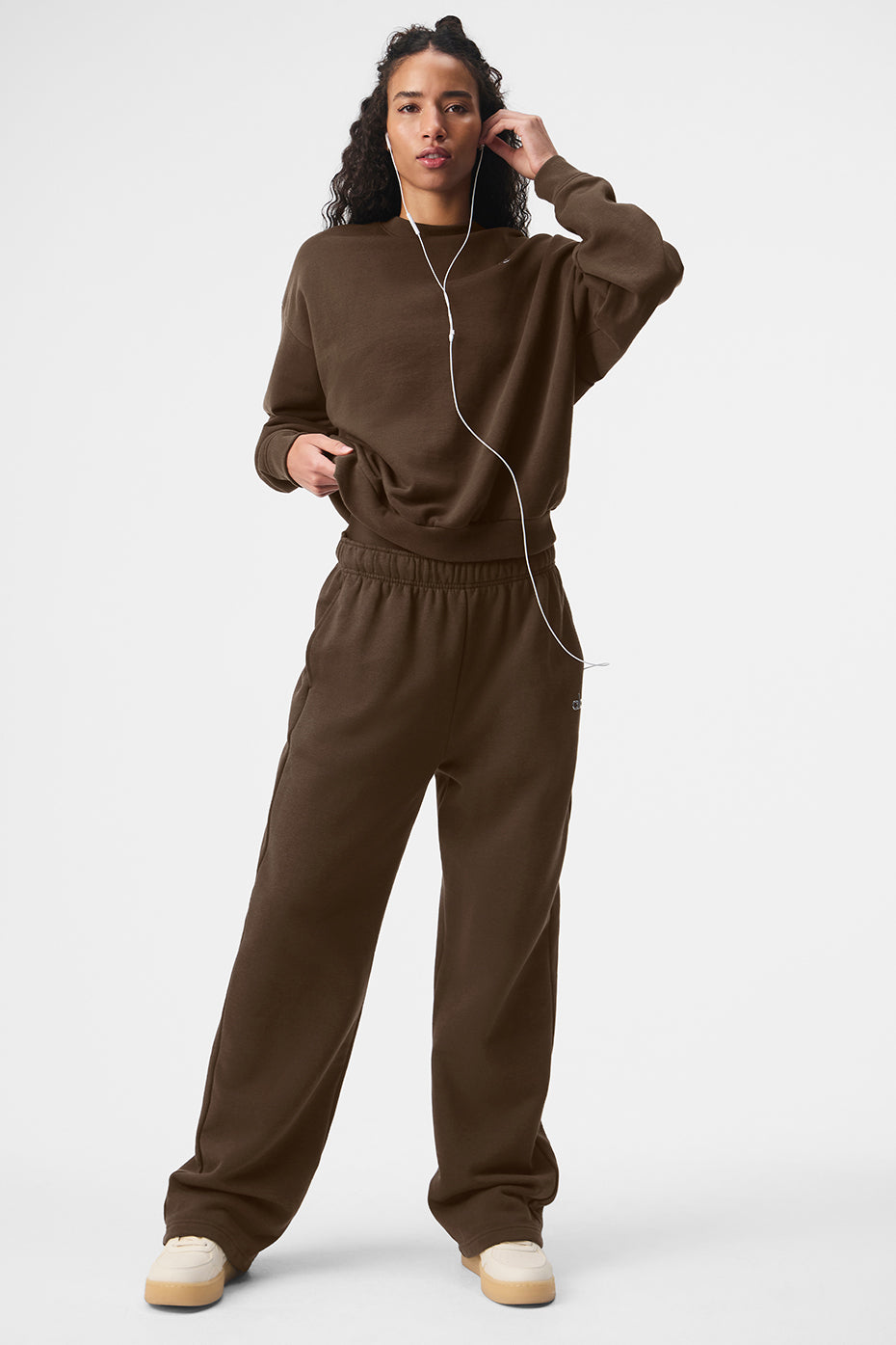 alo Accolade Crew Neck Pullover - Espresso