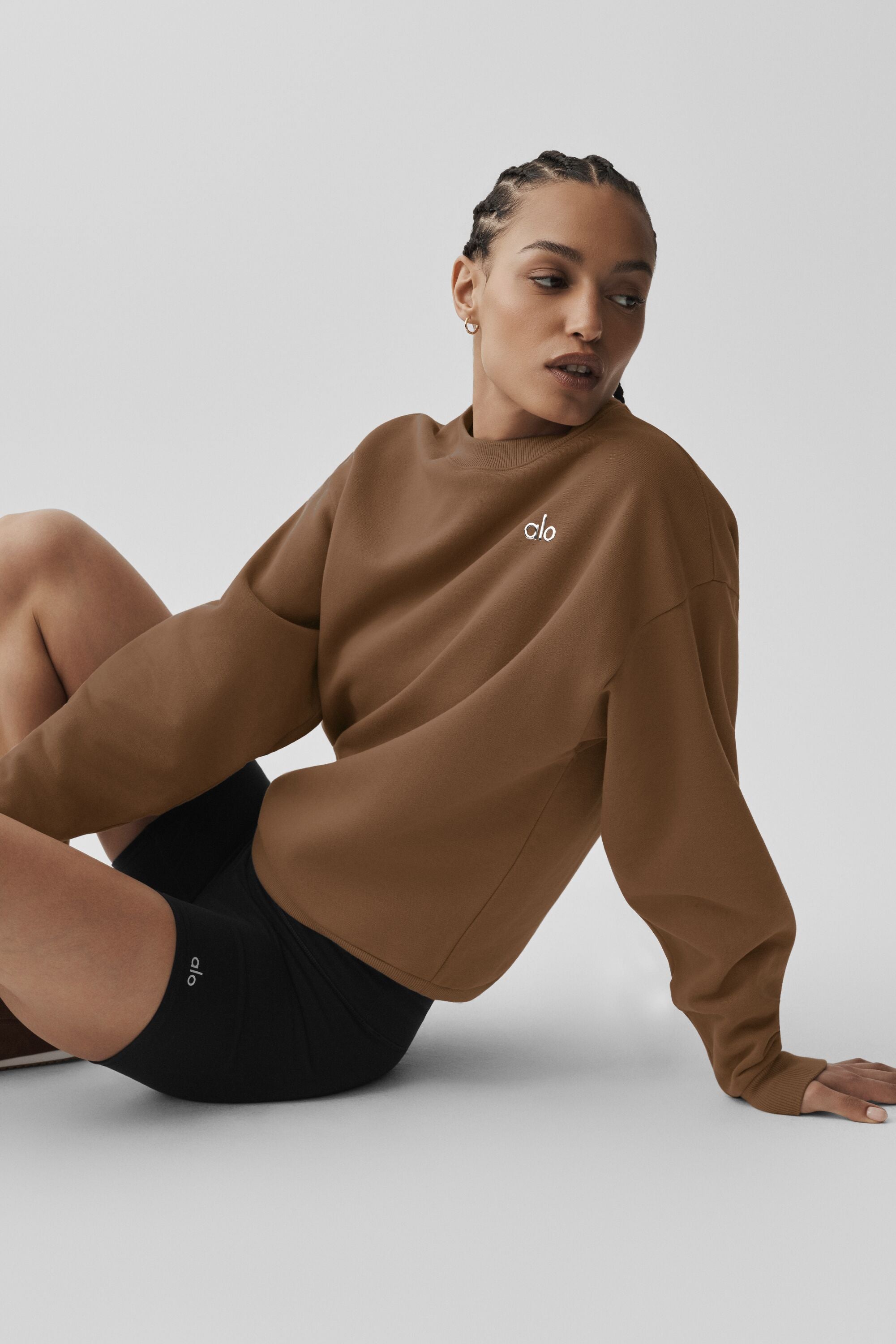 alo Accolade Crew Neck Pullover - Sun Kissed Brown