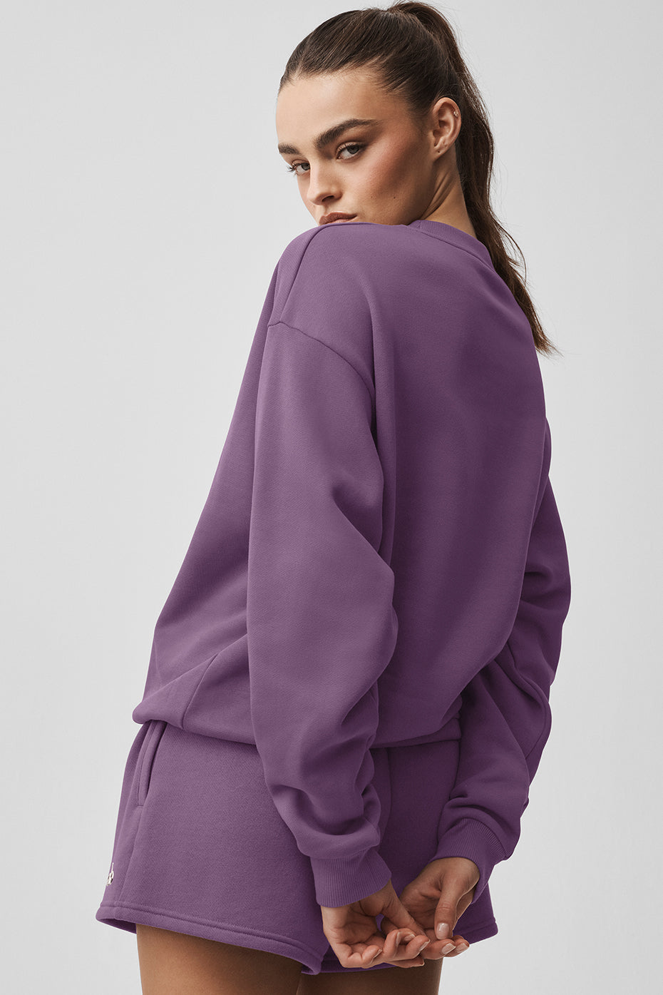 alo Accolade Crew Neck Pullover - Plum Kiss
