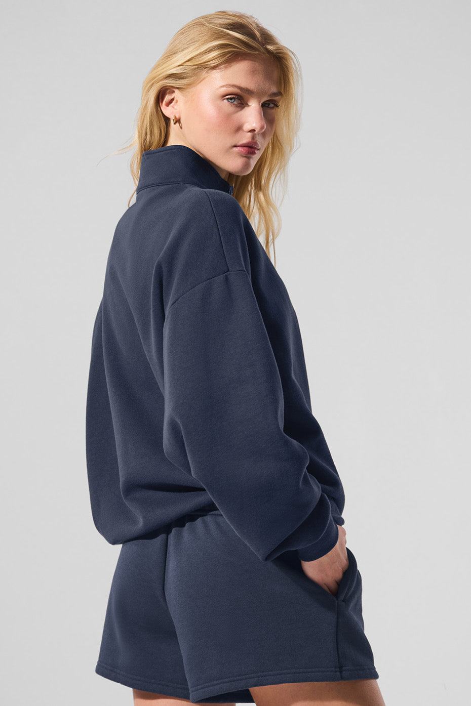 alo Accolade 1/4 Zip Pullover - Navy