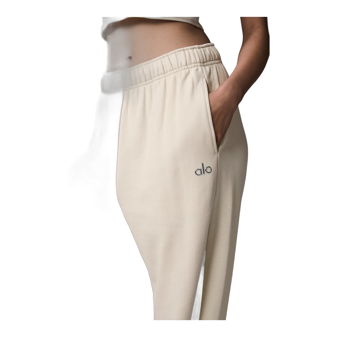 alo Accolade Straight Leg Sweatpant - Oat Milk