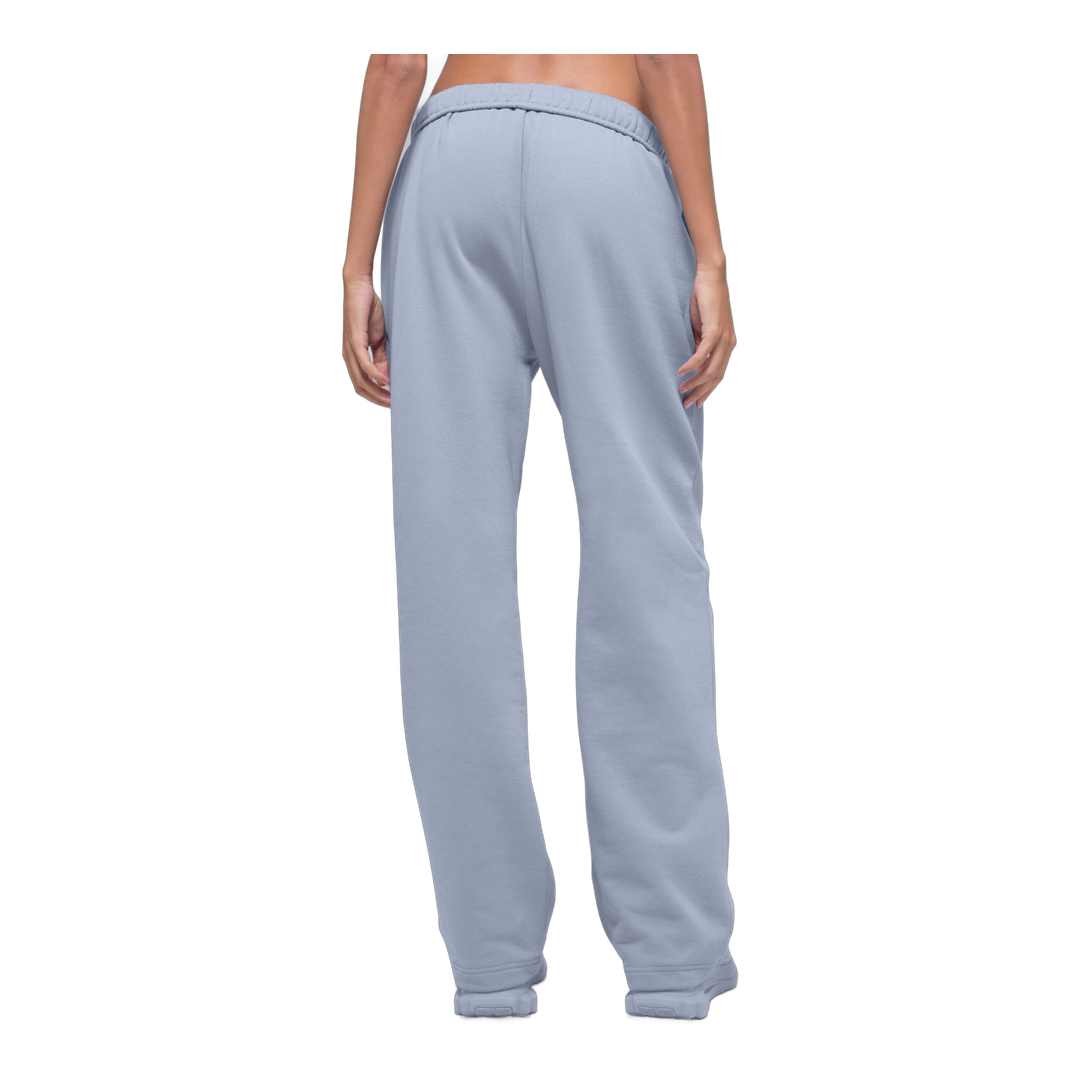 alo Accolade Straight Leg Sweatpant - Winter Frost