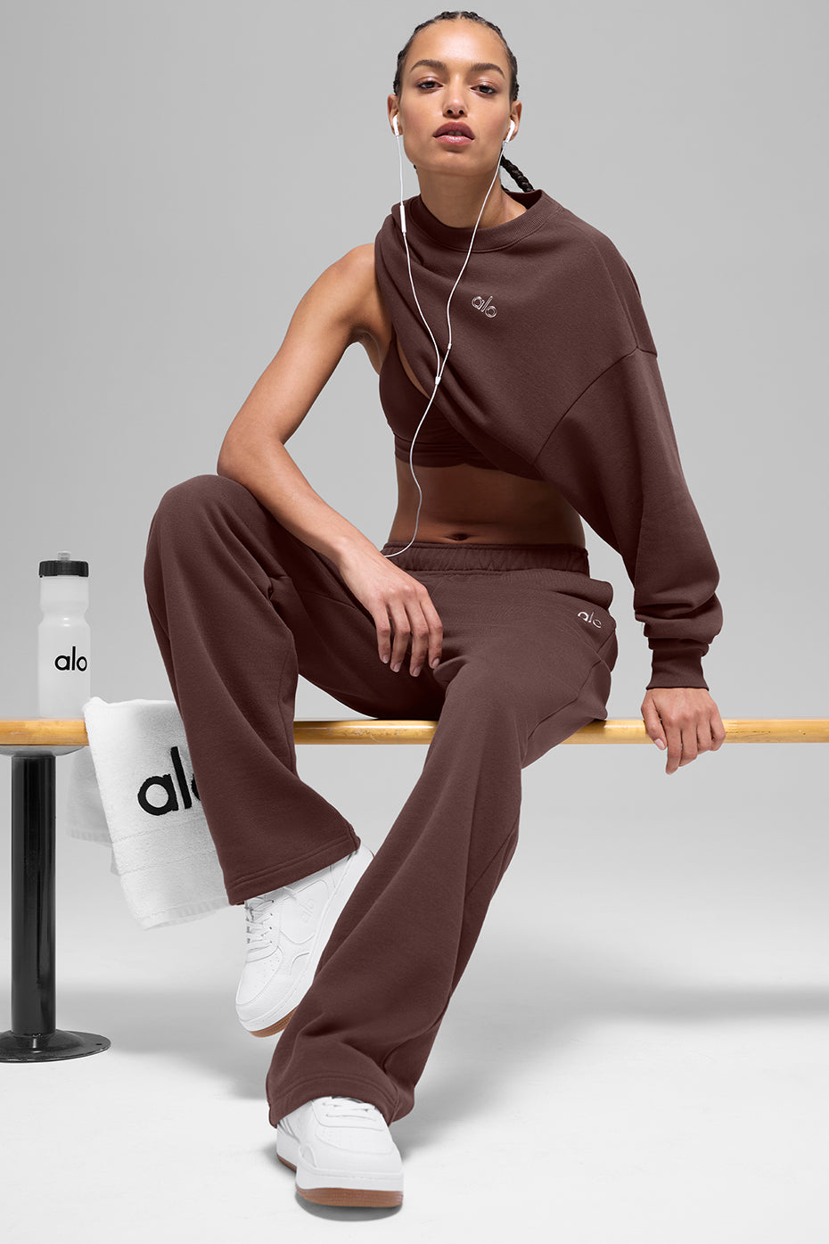 alo Accolade Straight Leg Sweatpant - Brownstone