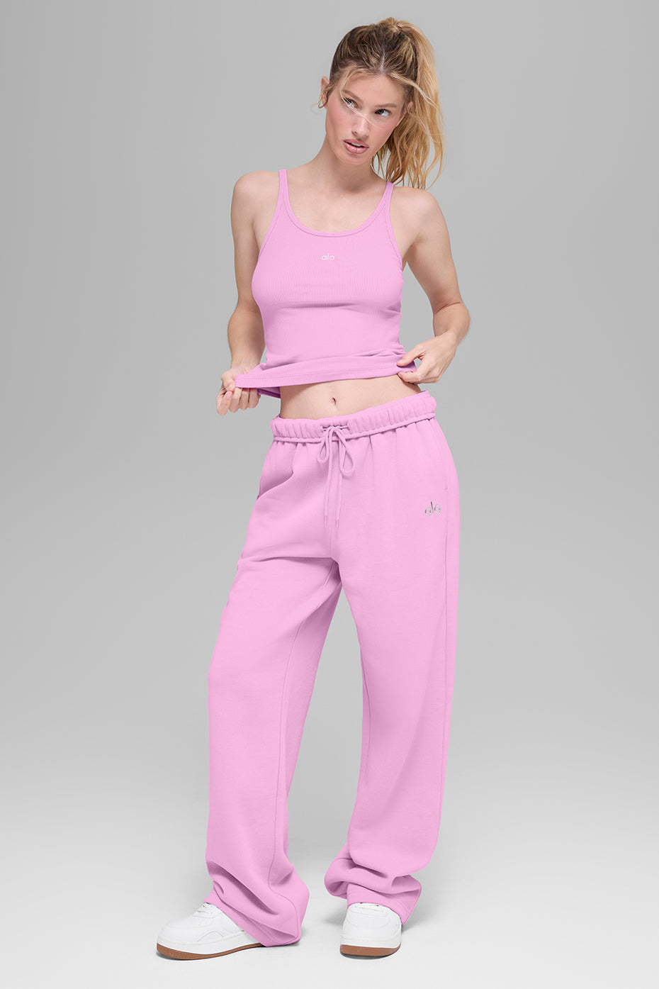 alo Accolade Straight Leg Sweatpant - Candy Heart Pink