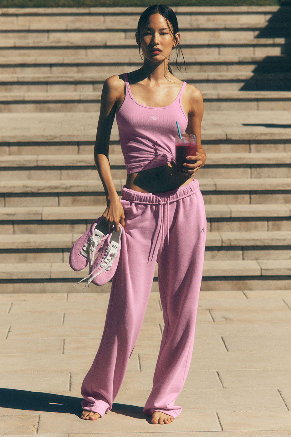 alo Accolade Straight Leg Sweatpant - Candy Heart Pink
